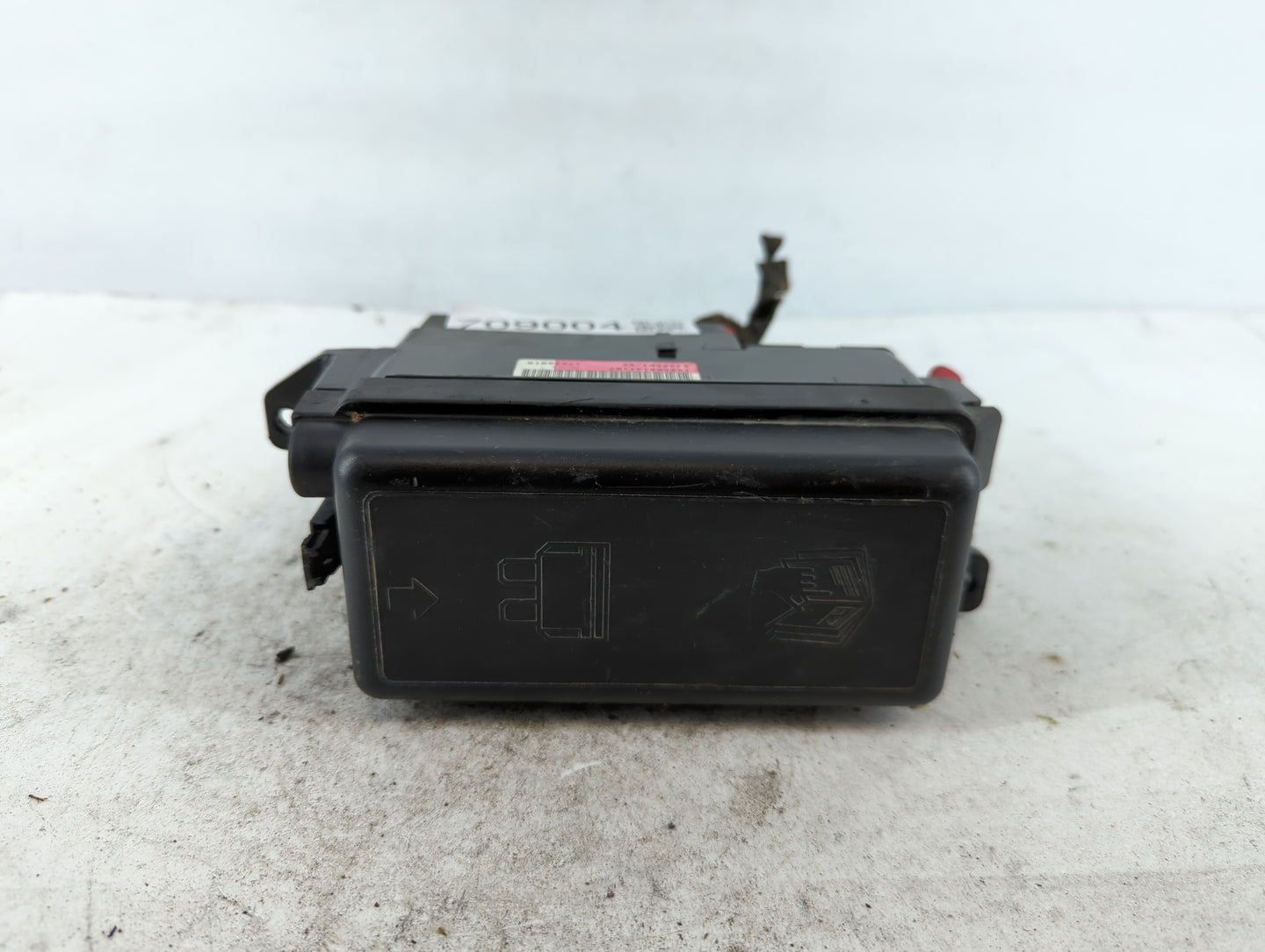 2011-2016 Mini Cooper Fusebox Fuse Box Panel Relay Module P/N:17236010 3449504-02 Fits Fits 2011 2012 2013 2014 2015 2016 OE