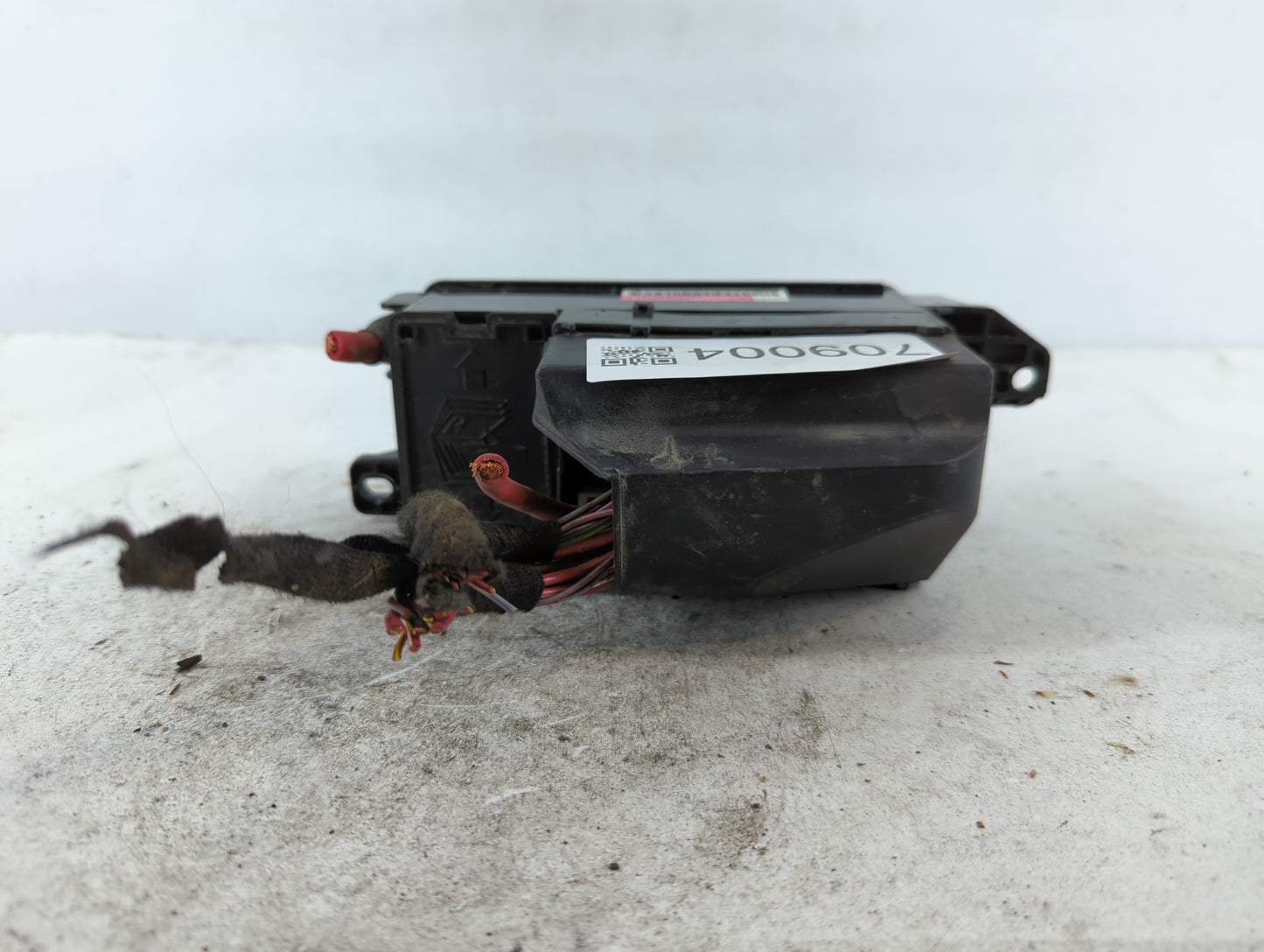 2011-2016 Mini Cooper Fusebox Fuse Box Panel Relay Module P/N:17236010 3449504-02 Fits Fits 2011 2012 2013 2014 2015 2016 OE