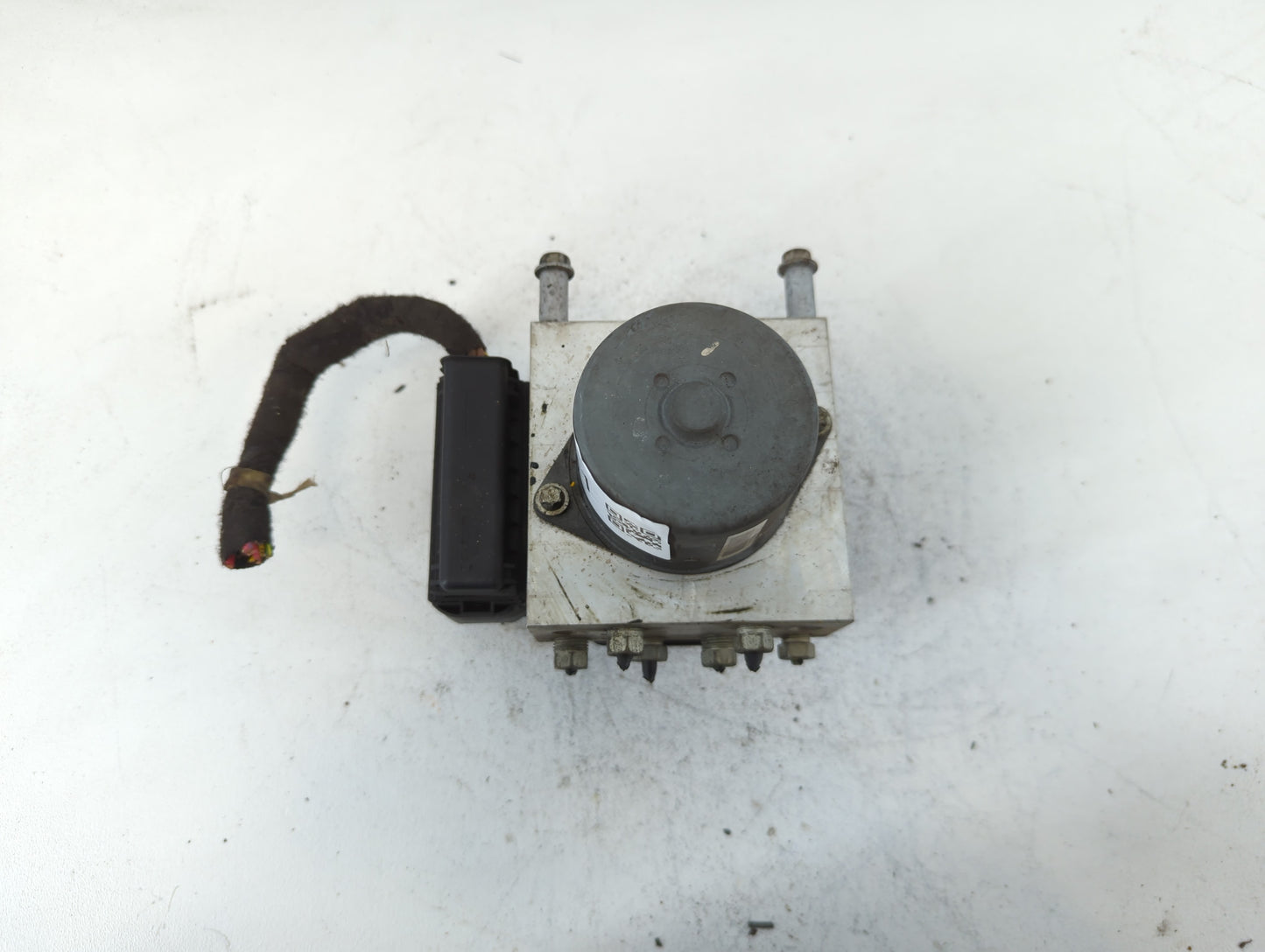 2012-2013 Mini Cooper ABS Pump Control Module Replacement P/N:3451 9811616 01 Fits Fits 2012 2013 OEM Used Auto Parts - Oemu