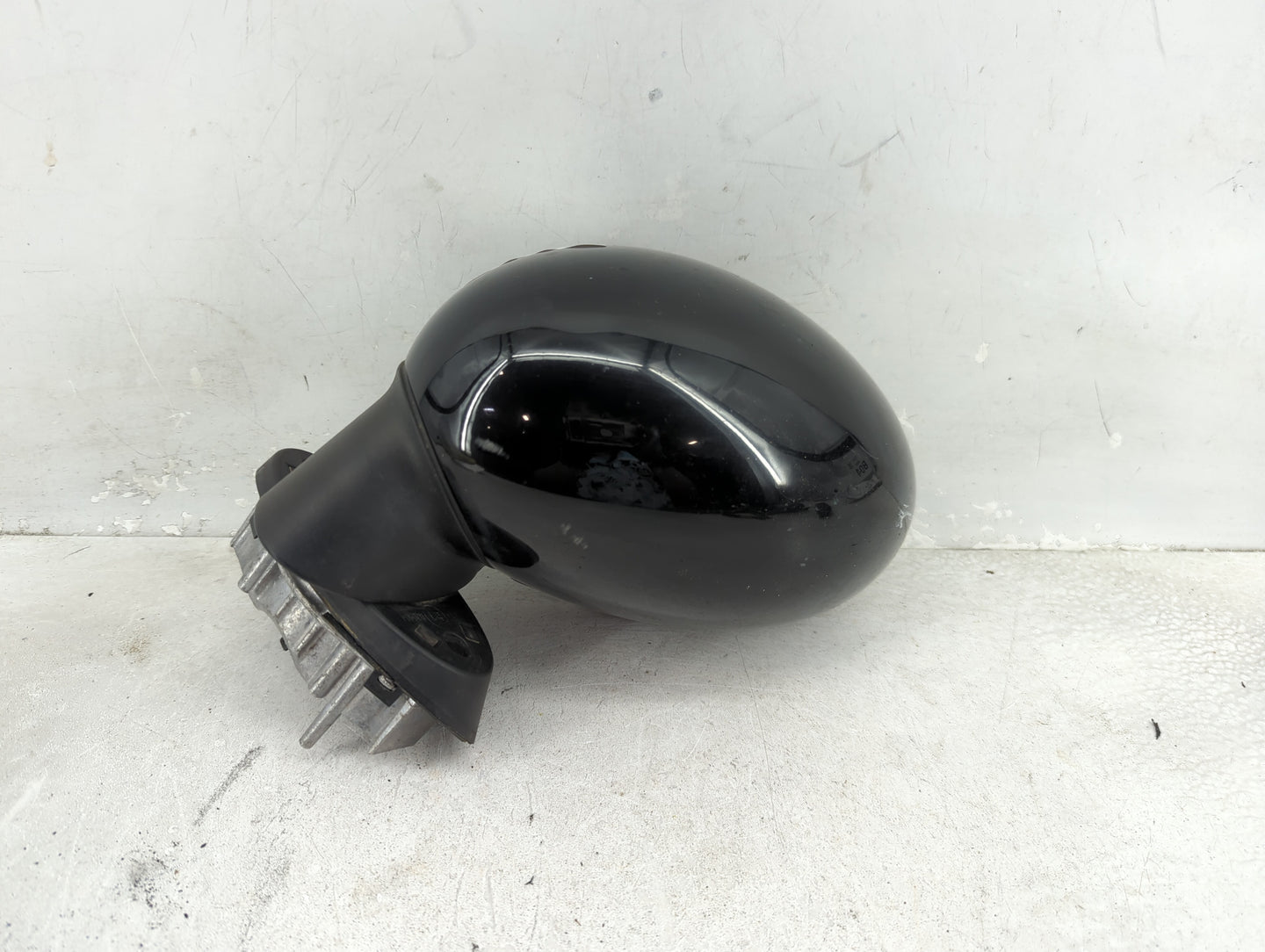 2013 Mini Cooper Clubman Driver Side View Mirror - Left Door Mirror OEM Used - Oemusedautoparts1.com