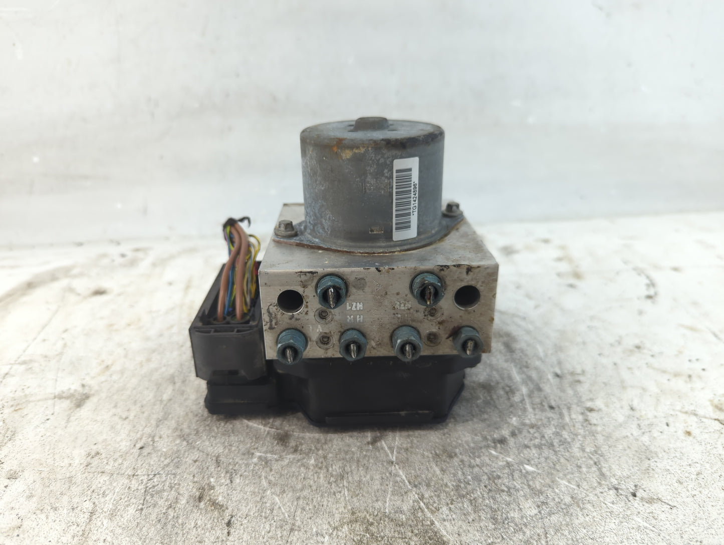 2013 Mini Cooper Clubman ABS Pump Control Module Replacement P/N:3451 6858542 01 Fits Fits 2014 2015 OEM Used Auto Parts - O