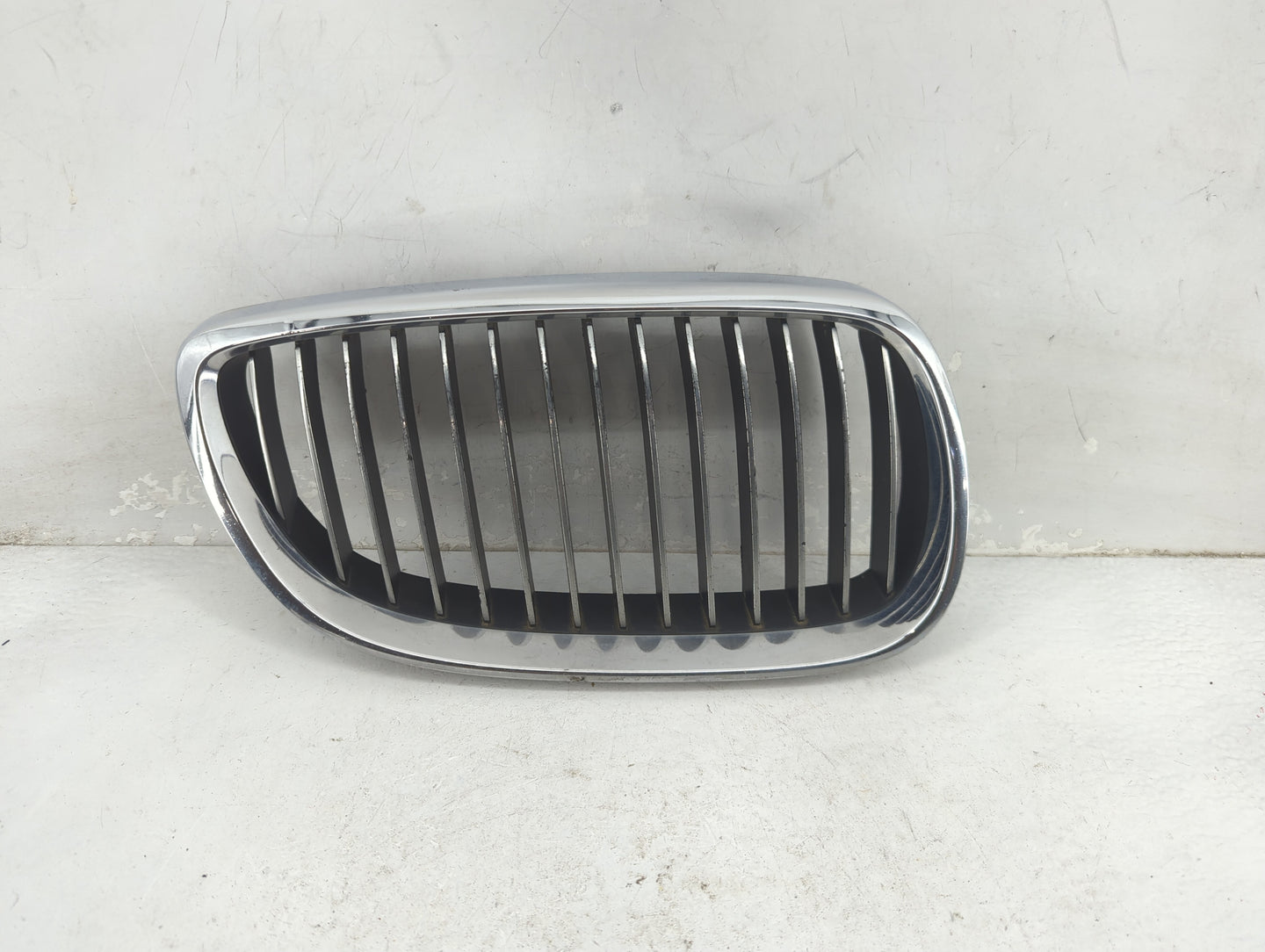2011-2014 Mini Cooper Countryman Front Grille Bumper Not Included - Oemusedautoparts1.com