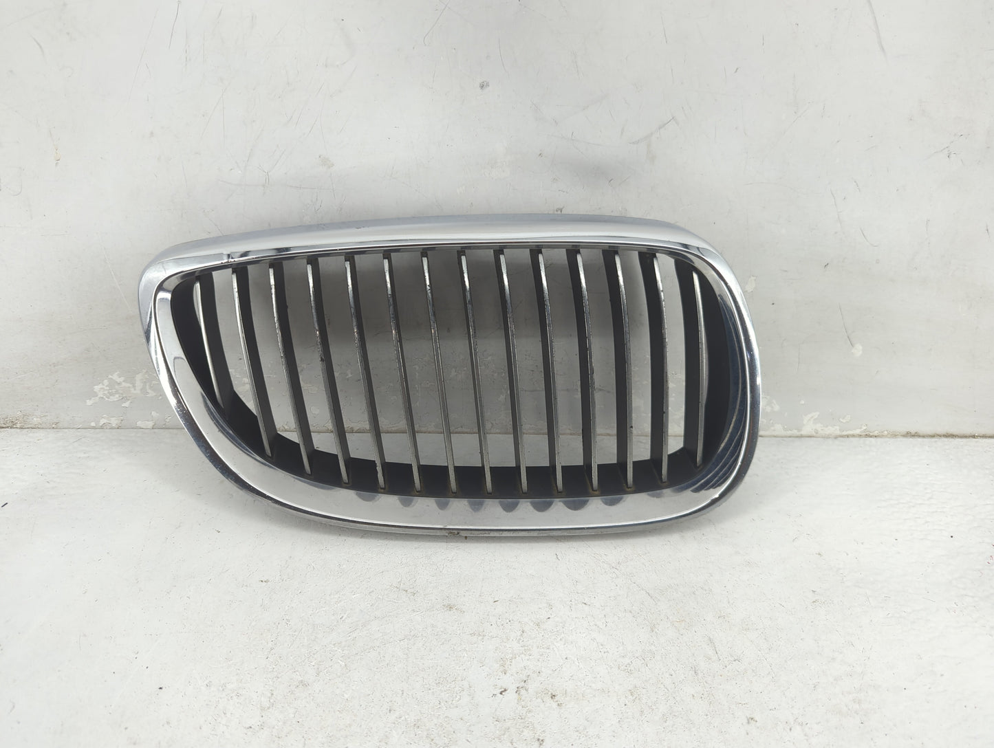 2011-2014 Mini Cooper Countryman Front Grille Bumper Not Included - Oemusedautoparts1.com
