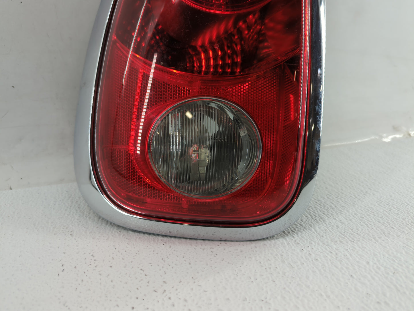 2011-2016 Mini Cooper Countryman Tail Light Assembly Driver Left OEM P/N:9808151 Fits Fits 2011 2012 2013 2014 2015 2016 OEM