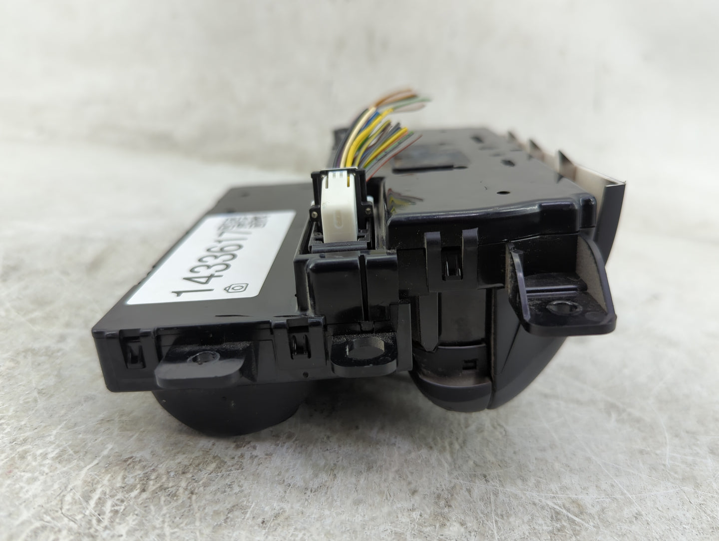 2013 Mini Countryman Climate Control Module Temperature AC/Heater Replacement P/N:E1060547 Fits Fits 2014 2015 2016 OEM Used