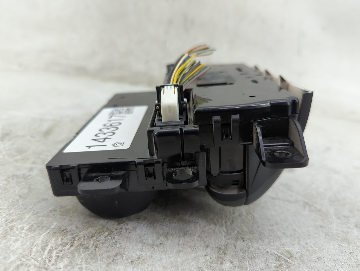 2013 Mini Countryman Climate Control Module Temperature AC/Heater Replacement P/N:E1060547 Fits Fits 2014 2015 2016 OEM Used
