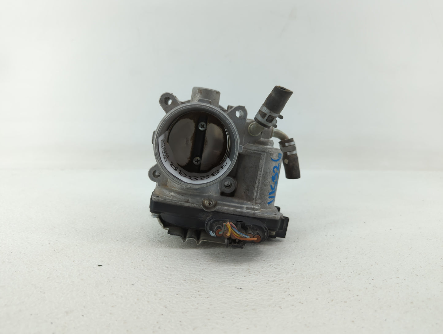 2013 Mitsubishi Lancer Throttle Body P/N:57021 B Fits OEM Used Auto Parts - Oemusedautoparts1.com