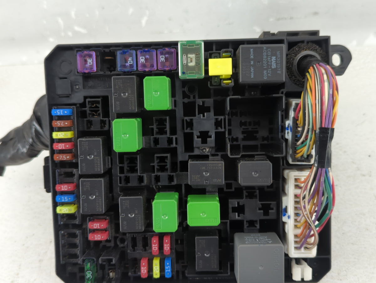 2012-2015 Mitsubishi Lancer Fusebox Fuse Box Panel Relay Module P/N:8565A26 8 Fits Fits 2012 2013 2014 2015 OEM Used Auto Pa