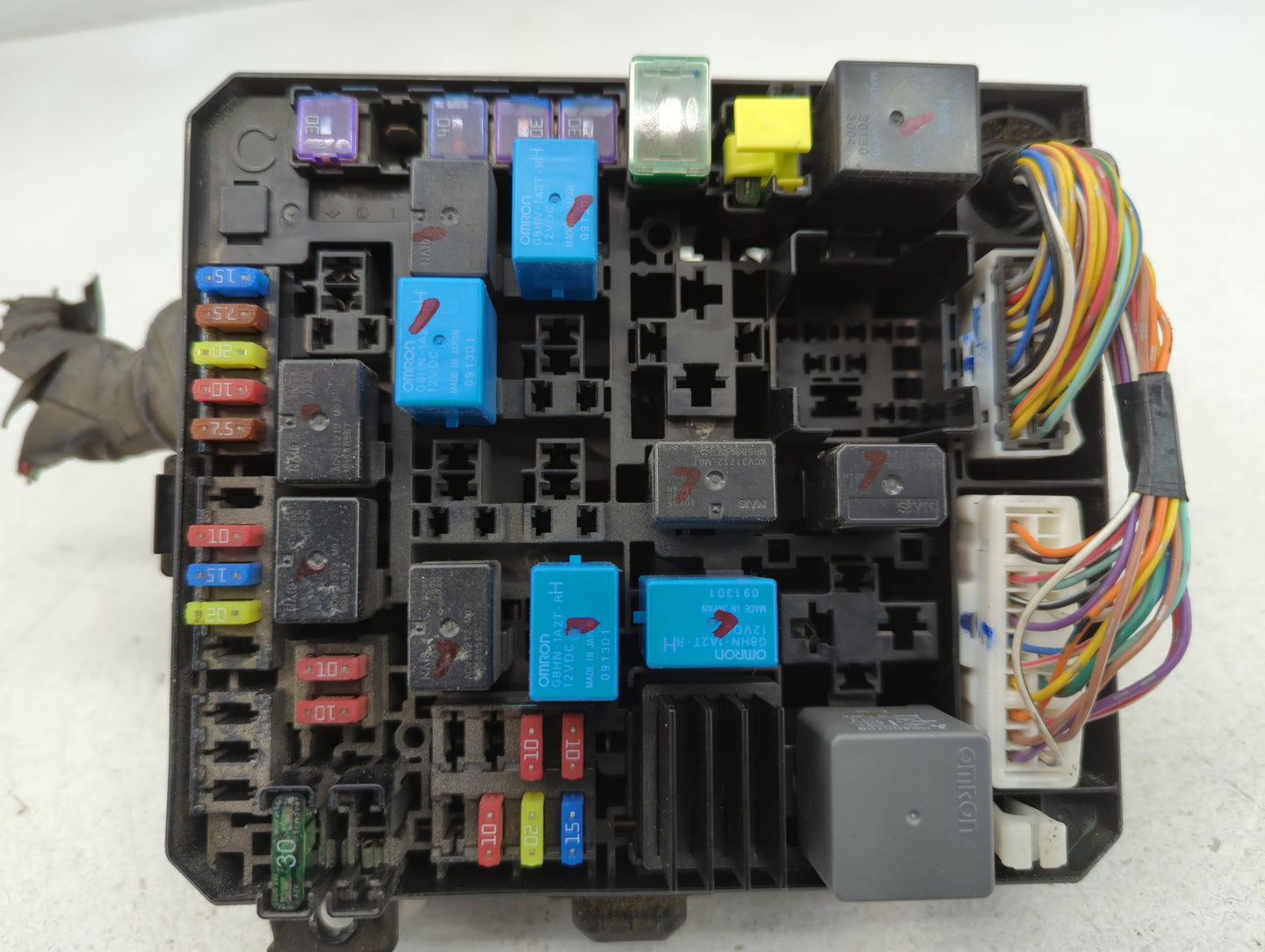 2012-2015 Mitsubishi Lancer Fusebox Fuse Box Panel Relay Module P/N:8565A268 Fits Fits 2012 2013 2014 2015 OEM Used Auto Par