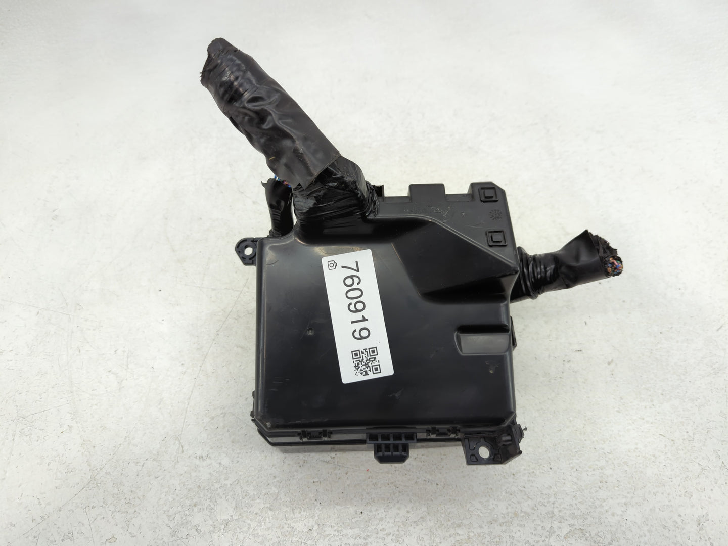 2012-2015 Mitsubishi Lancer Fusebox Fuse Box Panel Relay Module P/N:8565A268 Fits Fits 2012 2013 2014 2015 OEM Used Auto Par