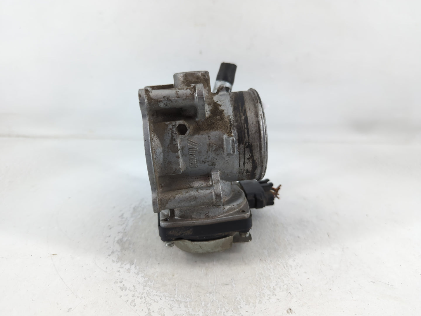 2013-2017 Mitsubishi Lancer Throttle Body P/N:2Y20 0848 Fits Fits 2013 2014 2015 2016 2017 OEM Used Auto Parts - Oemusedauto