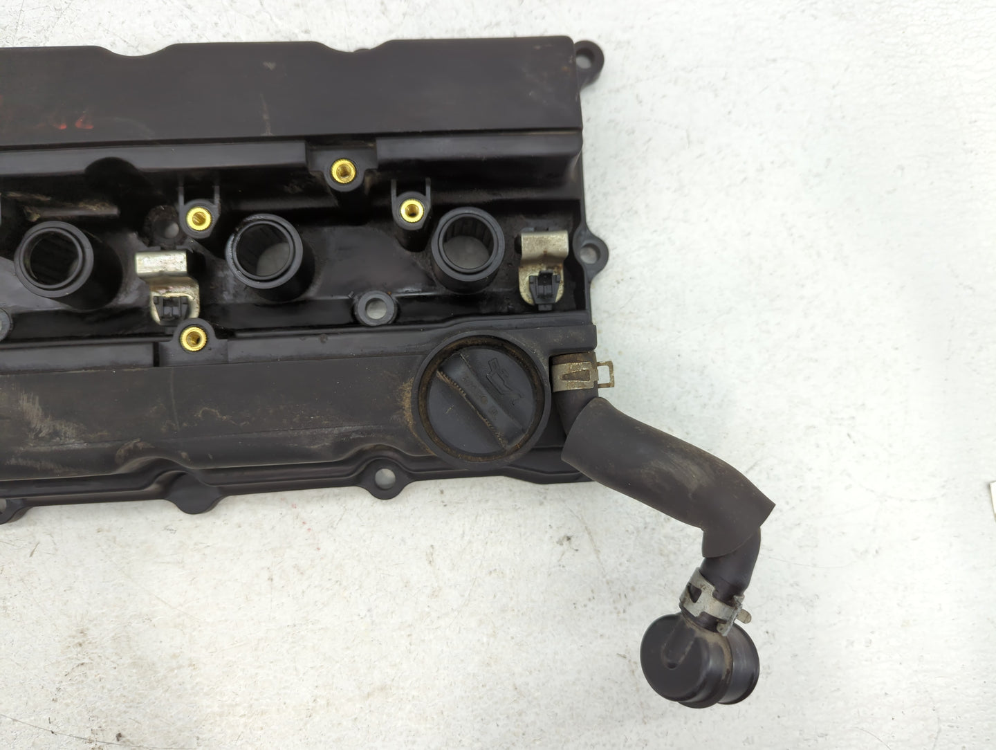 2013 Mitsubishi Lancer Driver Left Cylinder Head Valve Cover P/N:PA66-GF33 Fits OEM Used Auto Parts - Oemusedautoparts1.com