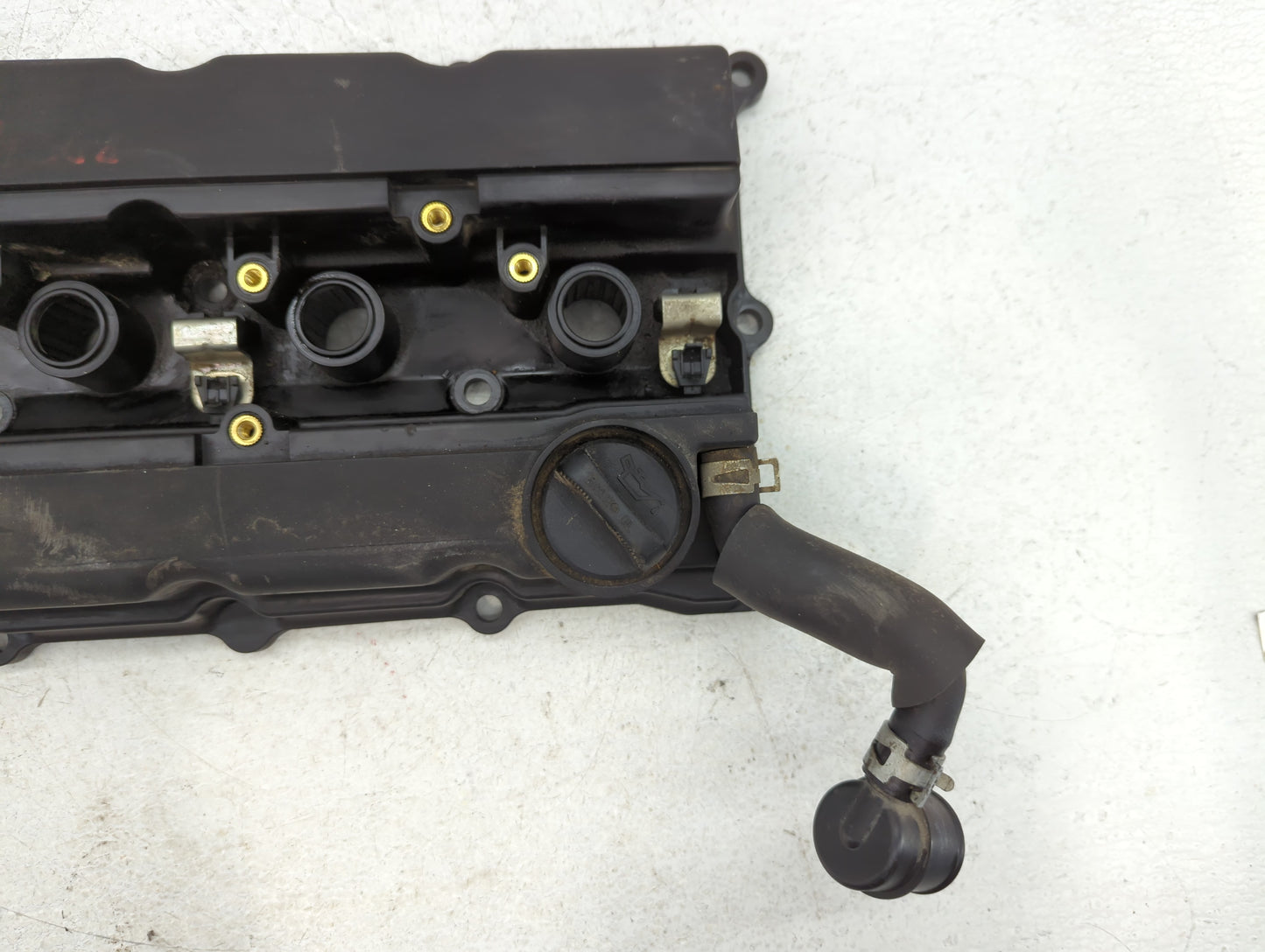 2013 Mitsubishi Lancer Driver Left Cylinder Head Valve Cover P/N:PA66-GF33 Fits OEM Used Auto Parts - Oemusedautoparts1.com