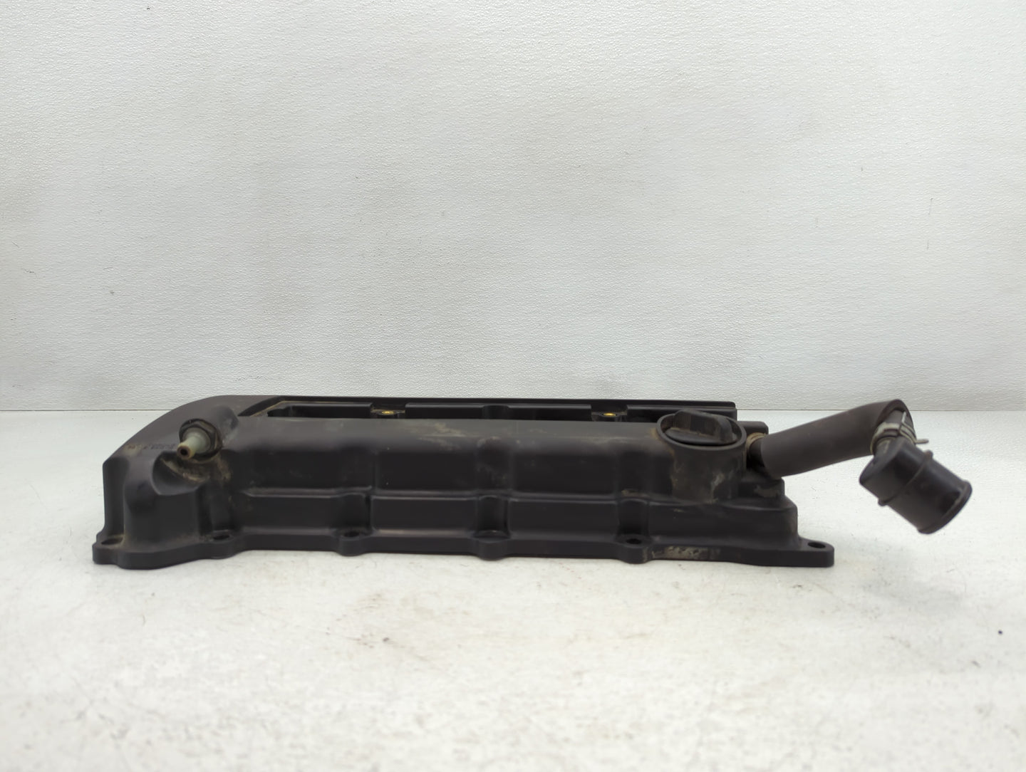 2013 Mitsubishi Lancer Driver Left Cylinder Head Valve Cover P/N:PA66-GF33 Fits OEM Used Auto Parts - Oemusedautoparts1.com