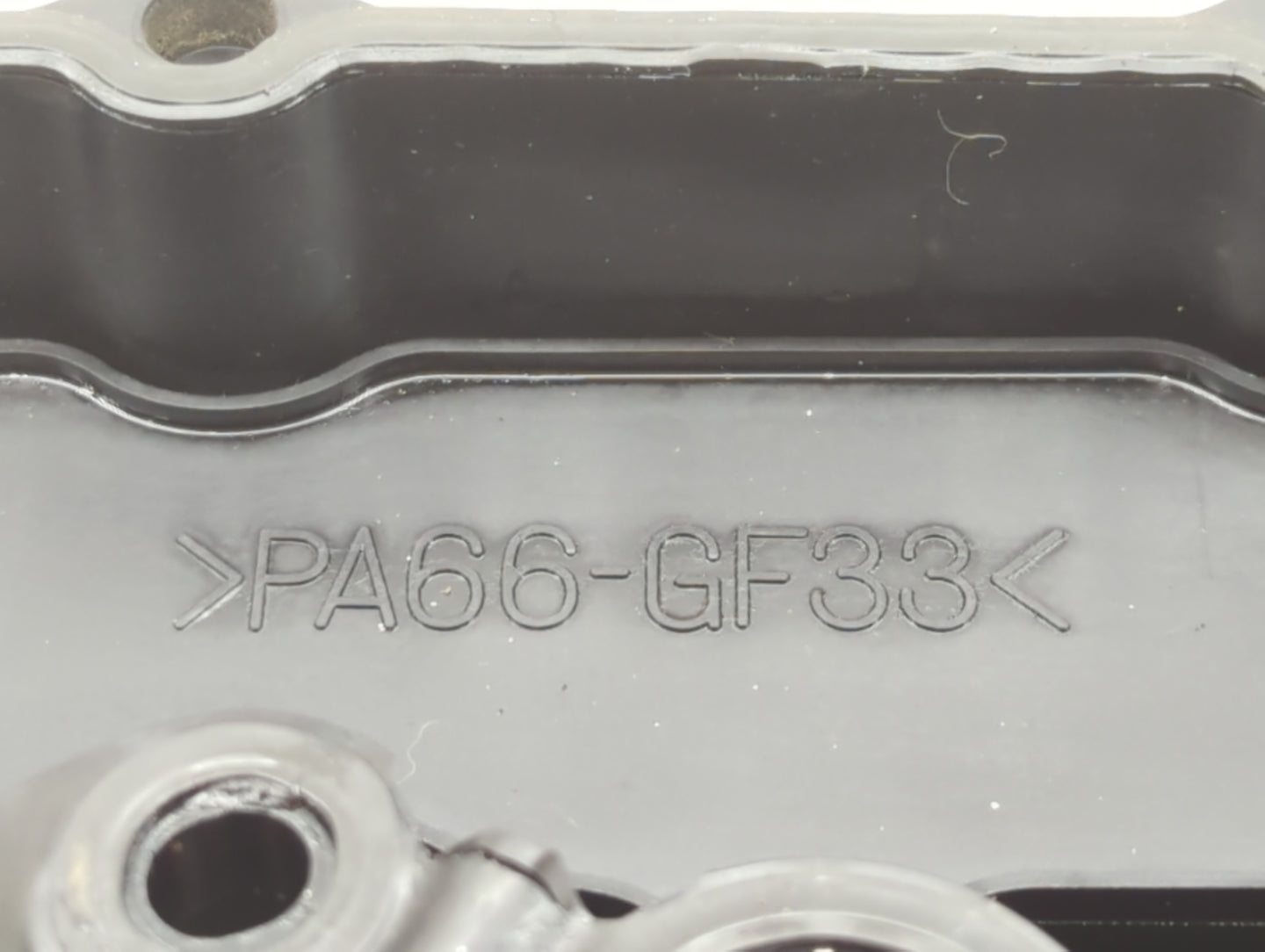 2013 Mitsubishi Lancer Driver Left Cylinder Head Valve Cover P/N:PA66-GF33 Fits OEM Used Auto Parts - Oemusedautoparts1.com