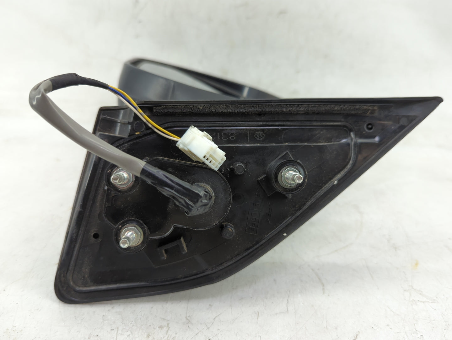 2011-2013 Mitsubishi Outlander Driver Side View Mirror - Left Door Mirror OEM Used - Oemusedautoparts1.com
