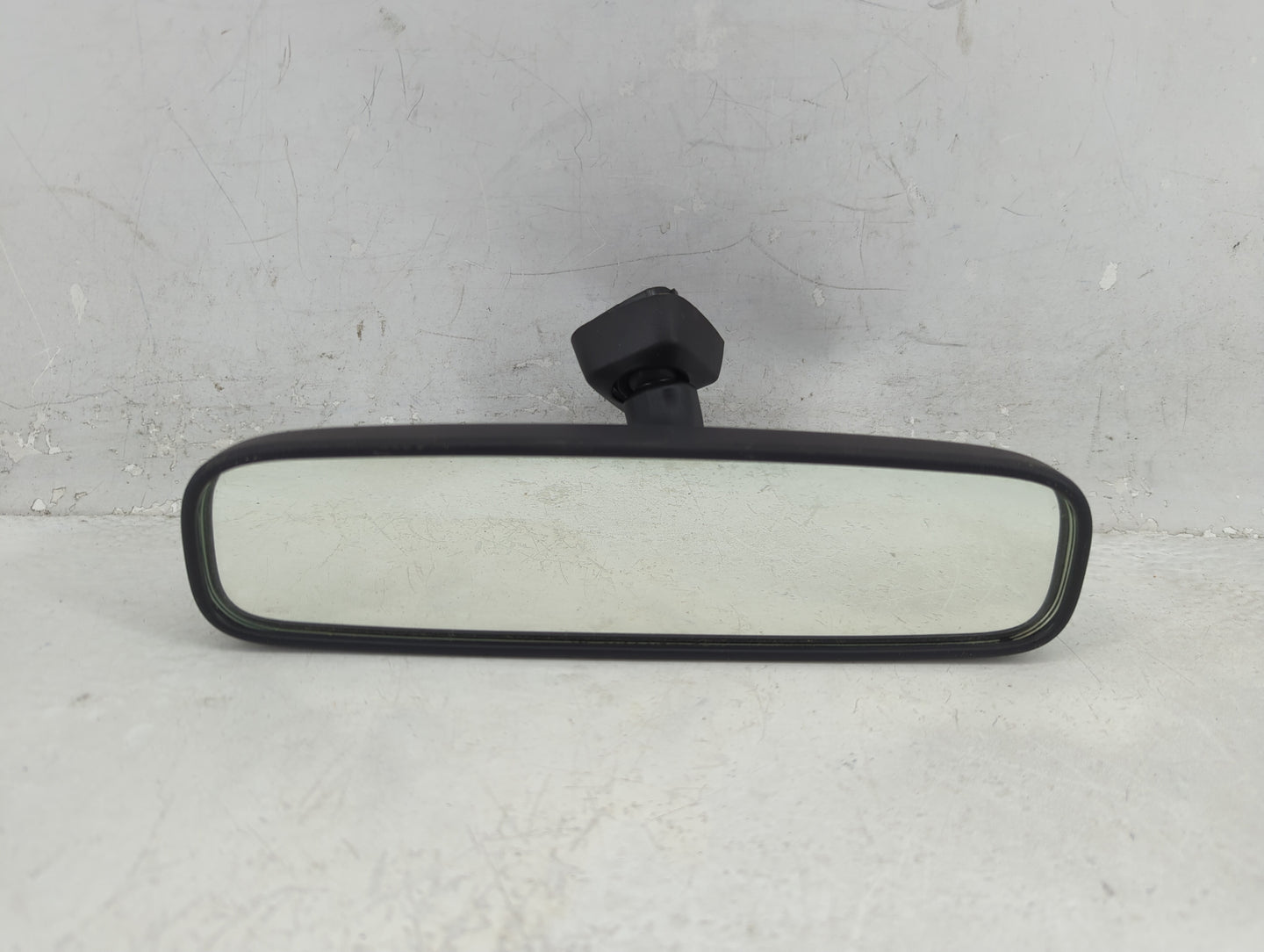 2004-2017 Mitsubishi Outlander Interior Rear View Mirror Replacement OEM P/N:MN124448 Fits OEM Used Auto Parts - Oemusedauto