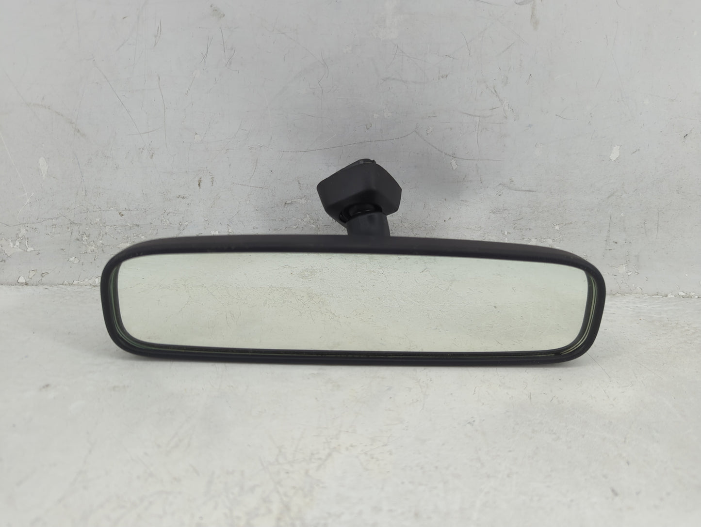 2004-2017 Mitsubishi Outlander Interior Rear View Mirror Replacement OEM P/N:MN124448 Fits OEM Used Auto Parts - Oemusedauto