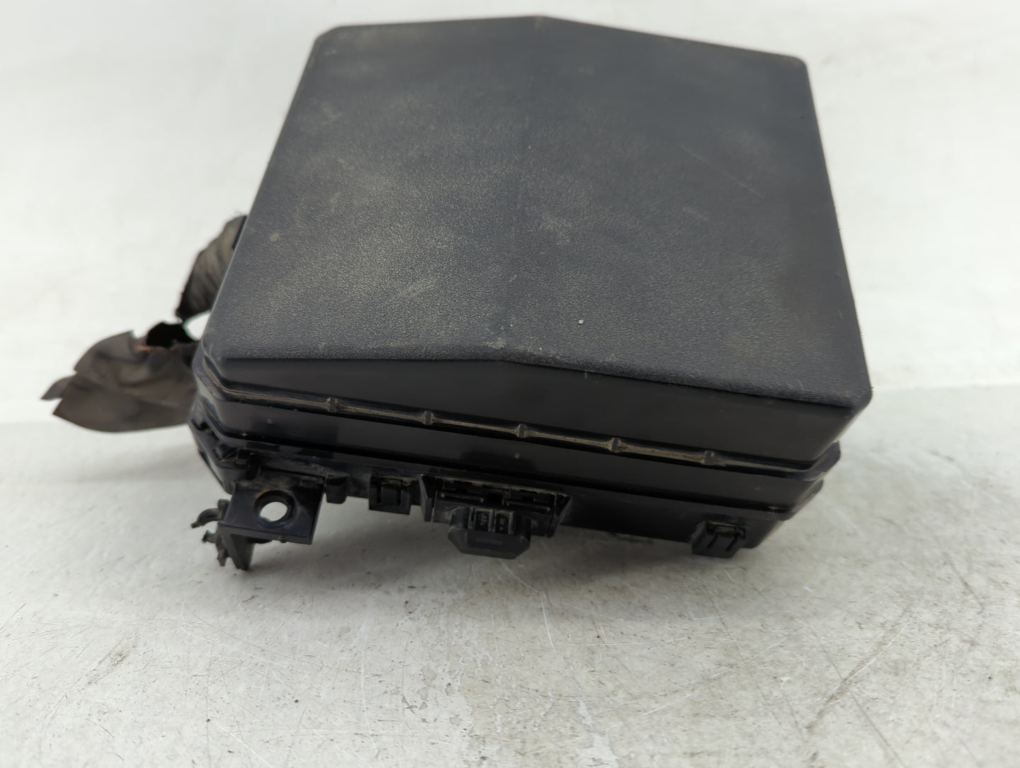 2011-2013 Mitsubishi Outlander Fusebox Fuse Box Panel Relay Module P/N:PR061-02000 Fits Fits 2011 2012 2013 OEM Used Auto Pa
