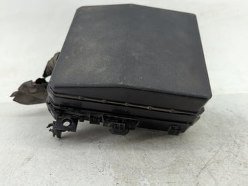 2011-2013 Mitsubishi Outlander Fusebox Fuse Box Panel Relay Module P/N:PR061-02000 Fits Fits 2011 2012 2013 OEM Used Auto Parts