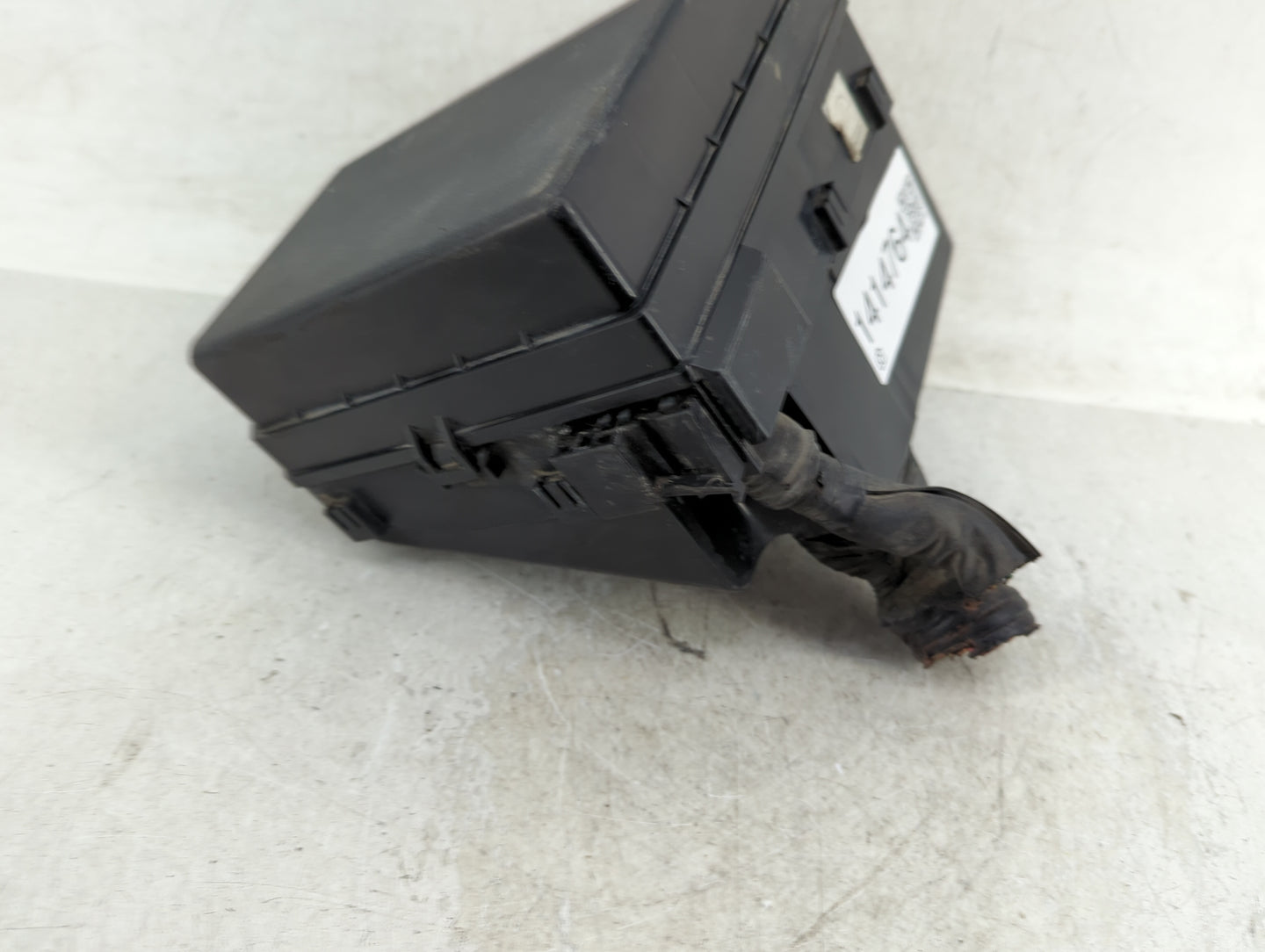 2011-2013 Mitsubishi Outlander Fusebox Fuse Box Panel Relay Module P/N:PR061-02000 Fits Fits 2011 2012 2013 OEM Used Auto Pa