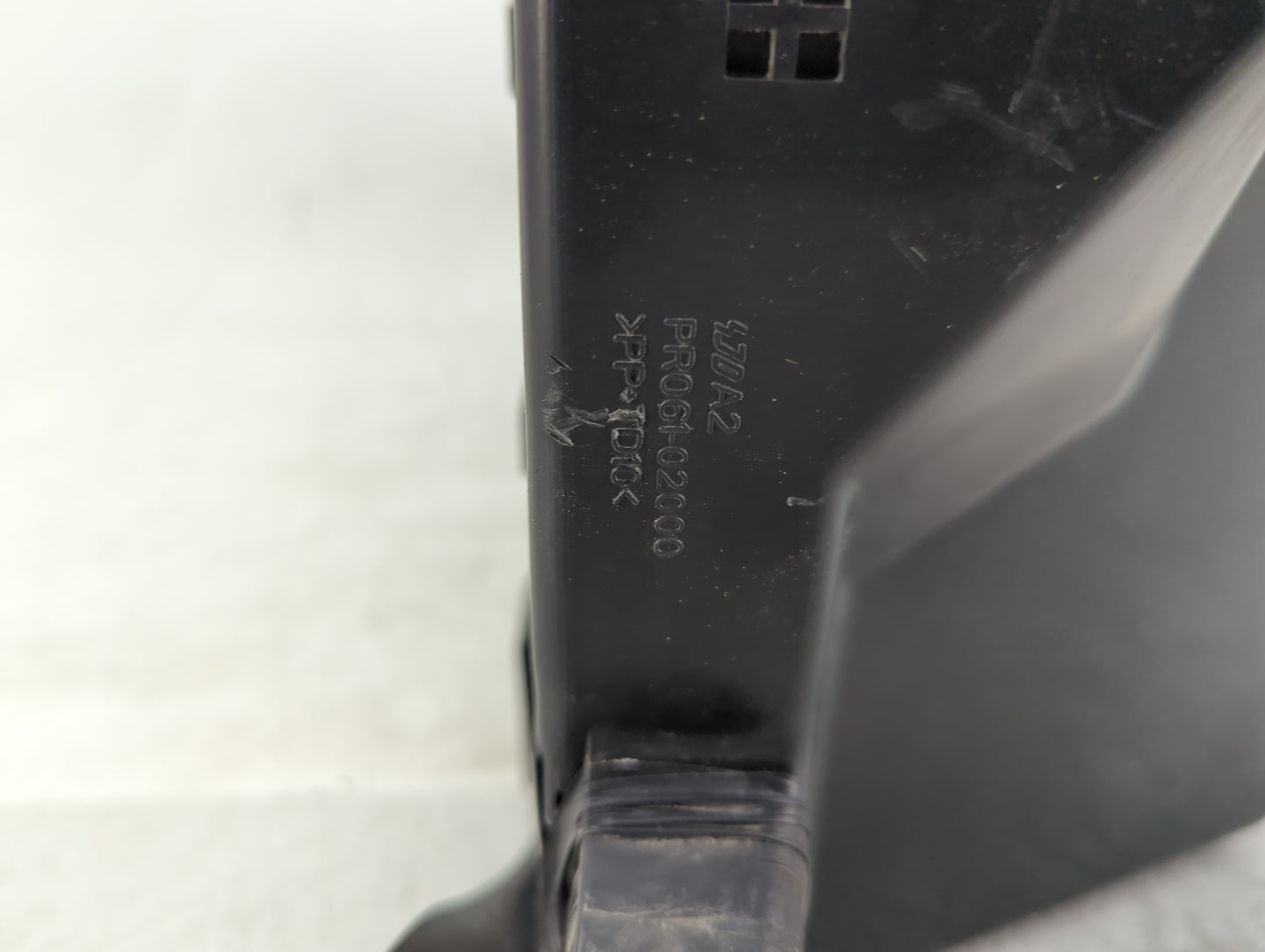 2011-2013 Mitsubishi Outlander Fusebox Fuse Box Panel Relay Module P/N:PR061-02000 Fits Fits 2011 2012 2013 OEM Used Auto Pa