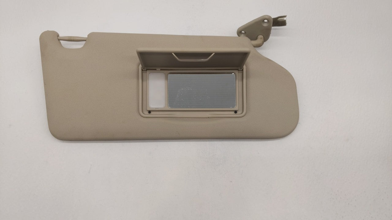 2013 Mitsubishi Outlander Sun Visor Shade Replacement Passenger Right Mirror Fits OEM Used Auto Parts - Oemusedautoparts1.co