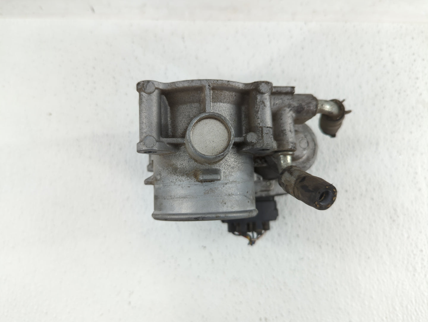 2013 Mitsubishi Outlander Throttle Body P/N:4909 0888 2731 0088 Fits OEM Used Auto Parts - Oemusedautoparts1.com