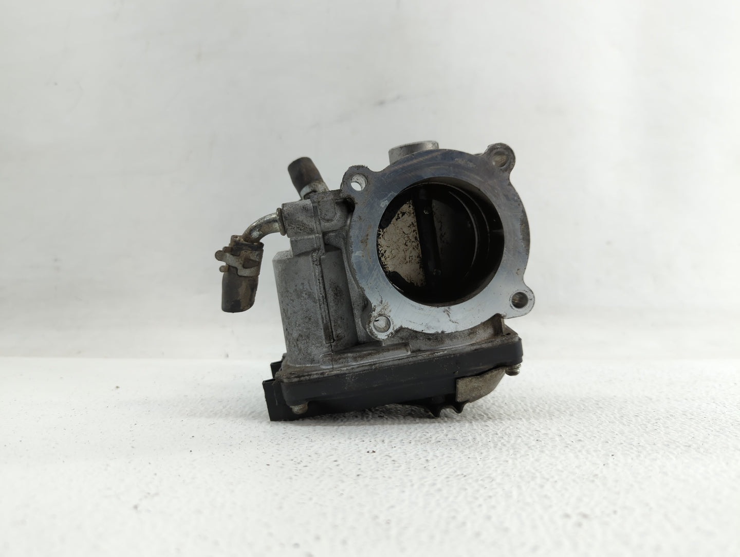 2013 Mitsubishi Outlander Throttle Body P/N:4909 0888 2731 0088 Fits OEM Used Auto Parts - Oemusedautoparts1.com