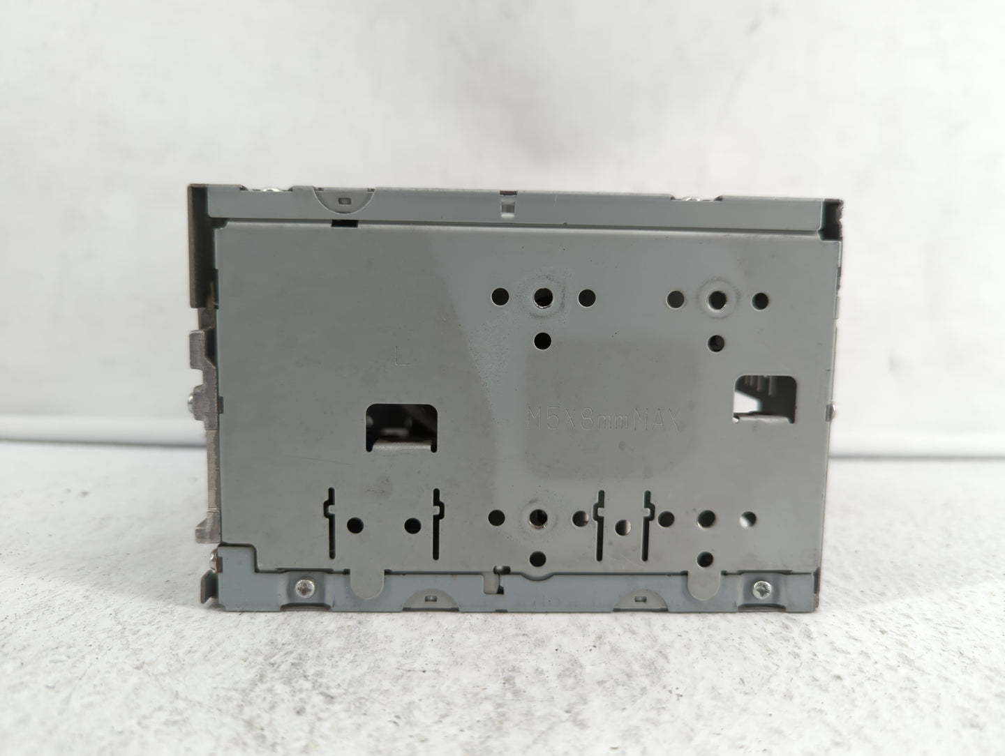 2008-2008 Mitsubishi Outlander Am Fm Cd Player Radio Receiver - Oemusedautoparts1.com