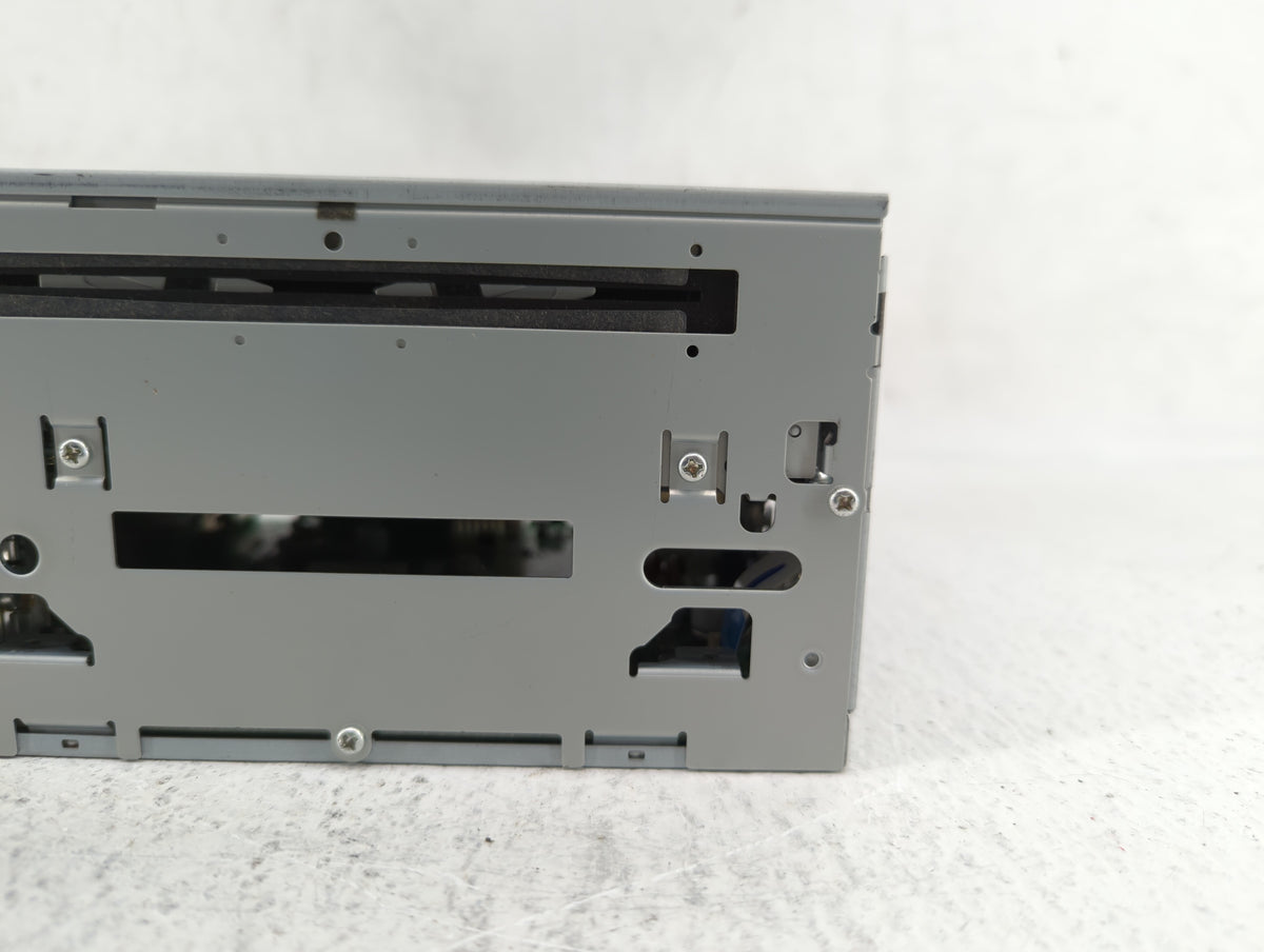2008-2008 Mitsubishi Outlander Am Fm Cd Player Radio Receiver 380505 - Oemusedautoparts1.com