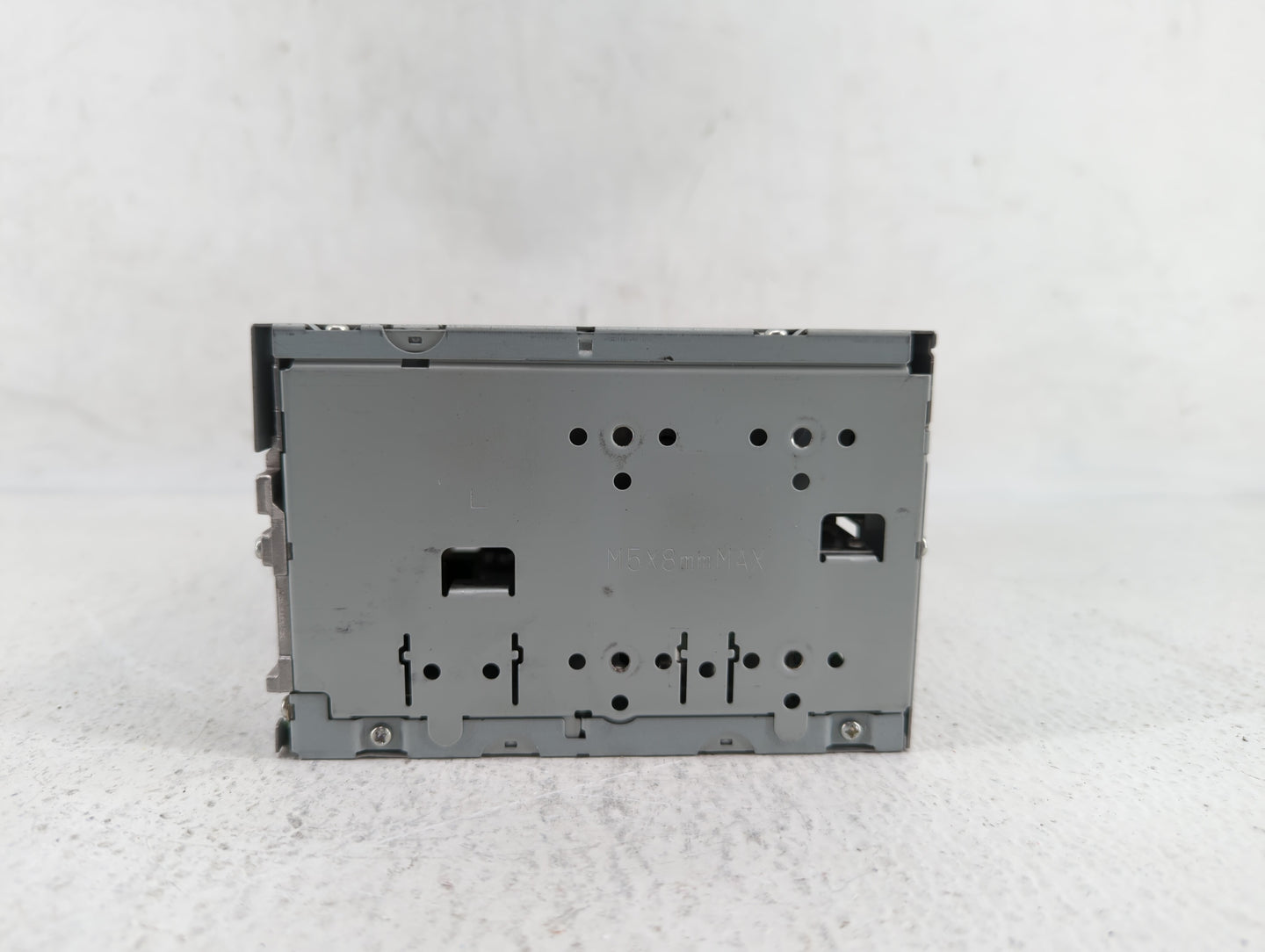 2008-2008 Mitsubishi Outlander Am Fm Cd Player Radio Receiver - Oemusedautoparts1.com