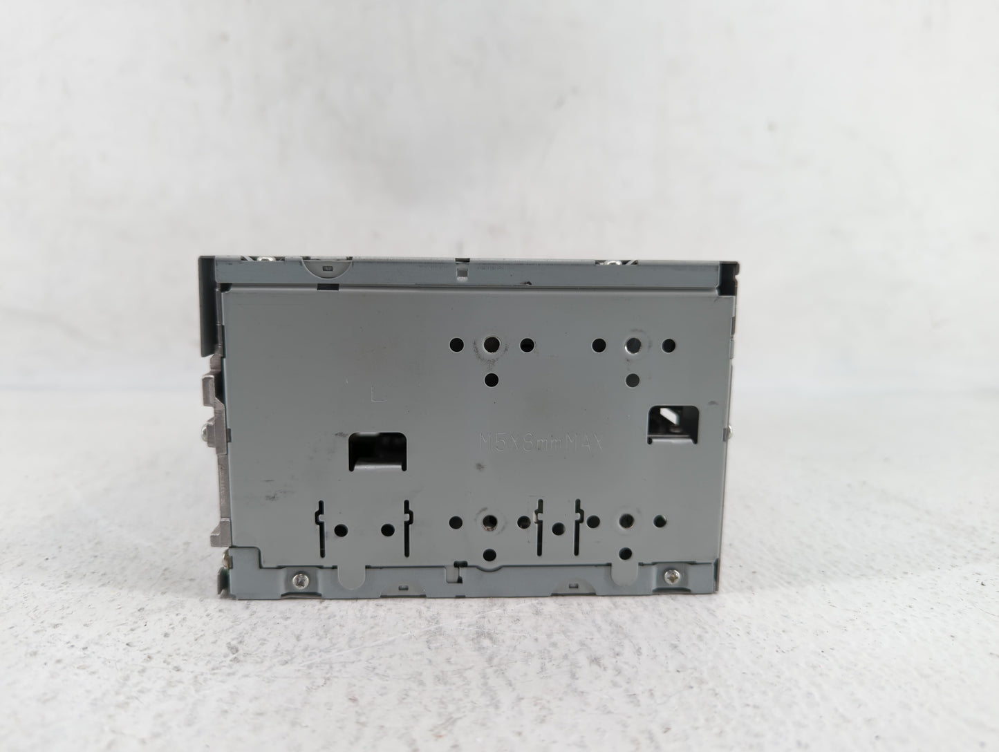 2008-2008 Mitsubishi Outlander Am Fm Cd Player Radio Receiver - Oemusedautoparts1.com