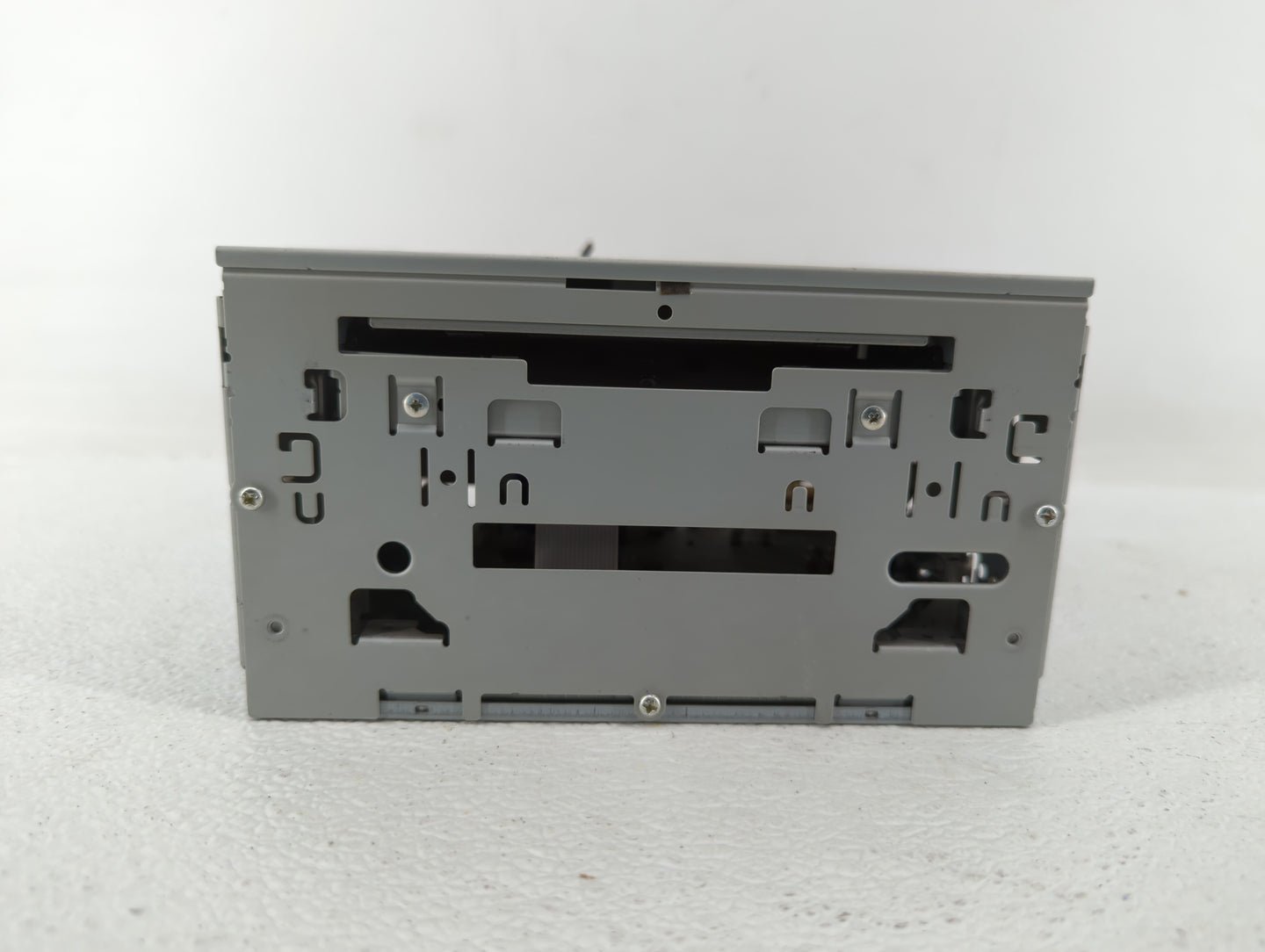 2008-2013 Mitsubishi Outlander Am Fm Cd Player Radio Receiver - Oemusedautoparts1.com