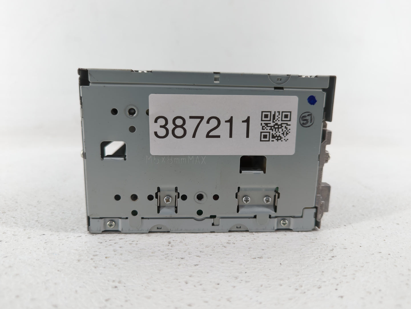 2013 Mitsubishi Outlander Am Fm Cd Player Radio Receiver - Oemusedautoparts1.com