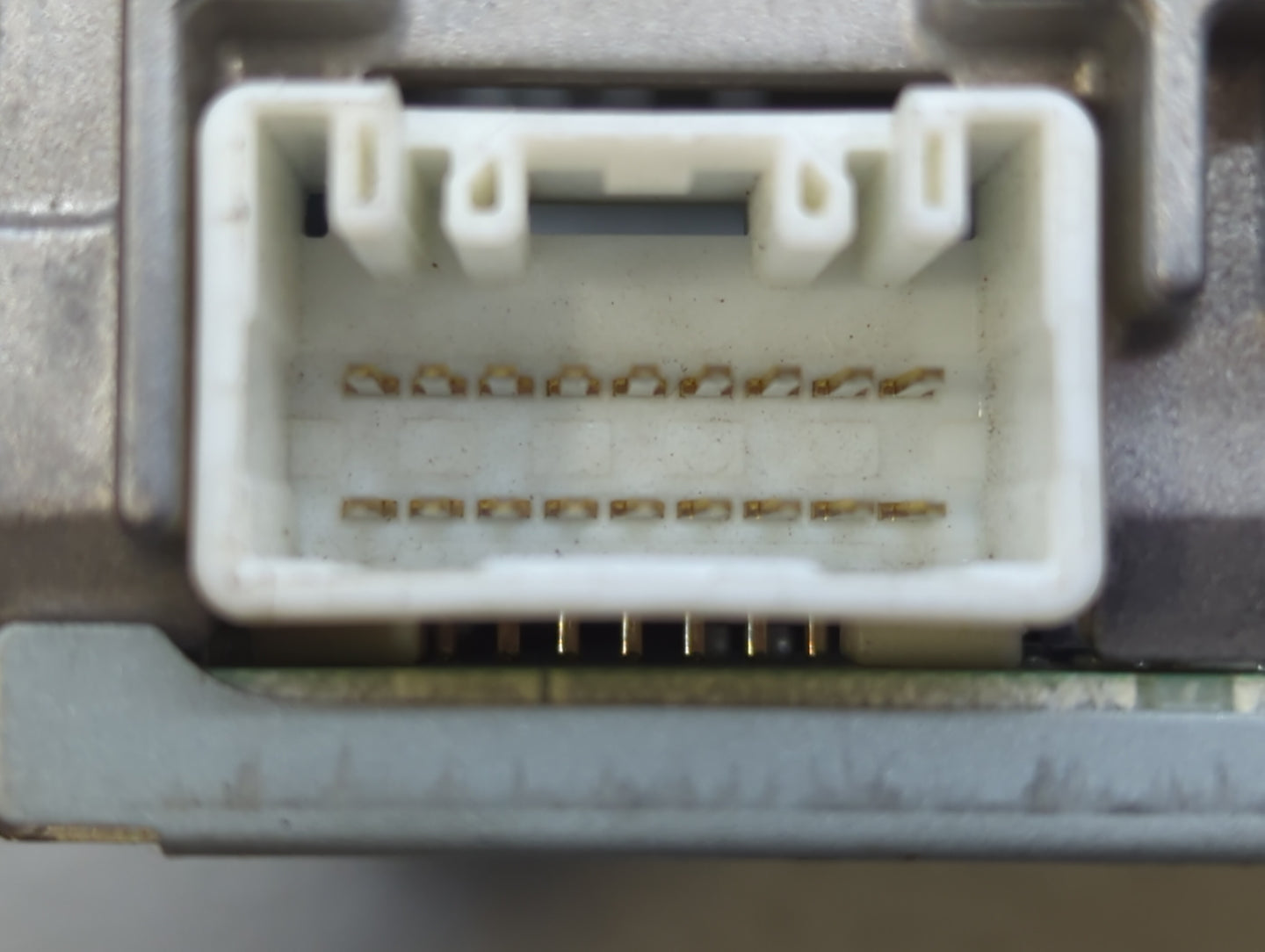 2008-2013 Mitsubishi Outlander Radio AM FM Cd Player Receiver Replacement P/N:8701A470 8701A277 Fits OEM Used Auto Parts - O