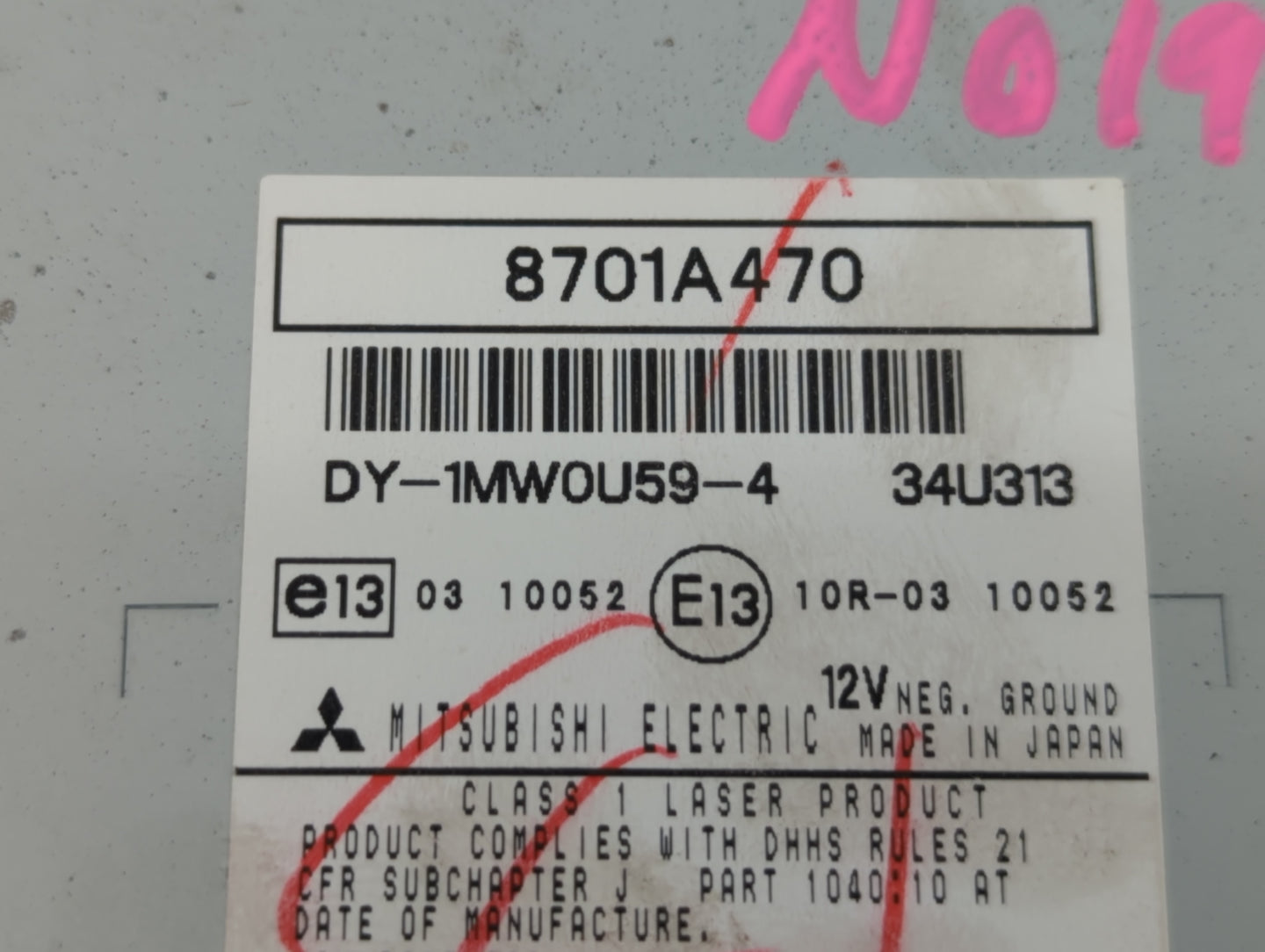 2013 Mitsubishi Outlander Radio AM FM Cd Player Receiver Replacement P/N:8701A470 Fits OEM Used Auto Parts - Oemusedautopart