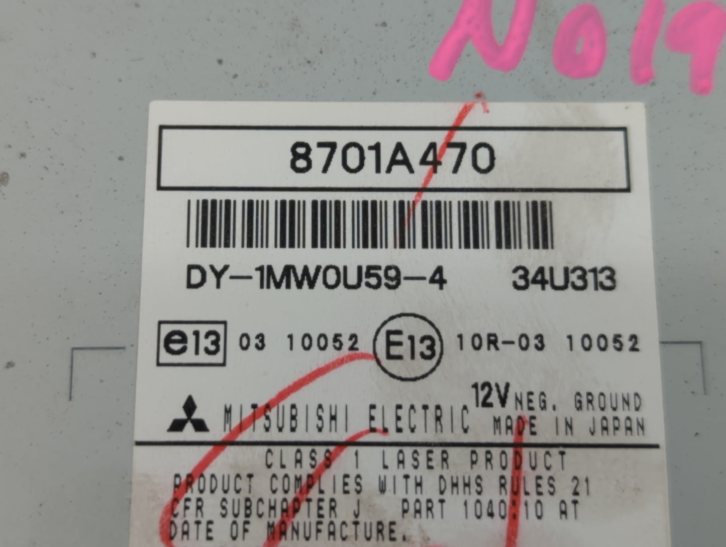 2013 Mitsubishi Outlander Radio AM FM Cd Player Receiver Replacement P/N:8701A470 Fits OEM Used Auto Parts - Oemusedautopart