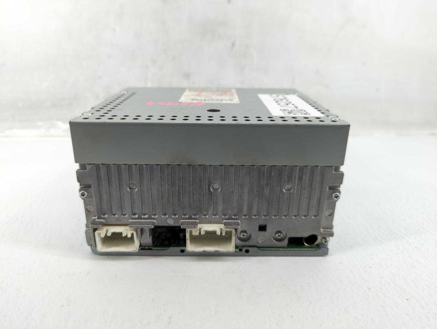 2013 Mitsubishi Outlander Radio AM FM Cd Player Receiver Replacement P/N:8701A470 Fits OEM Used Auto Parts - Oemusedautopart