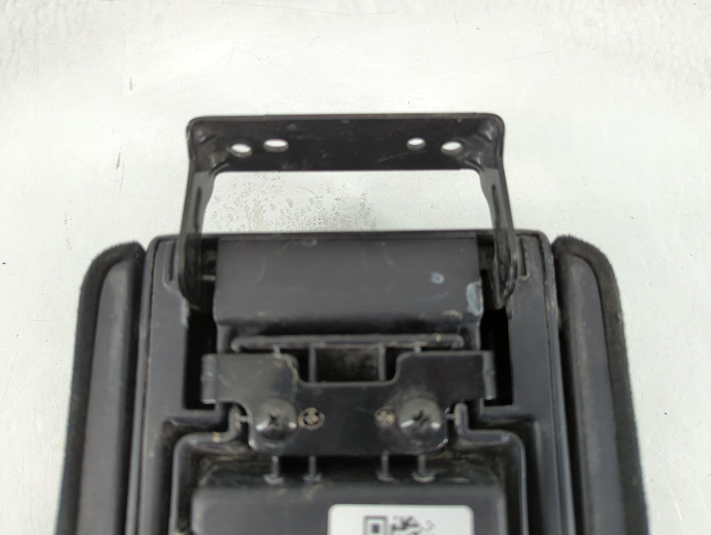 2013 Mitsubishi Outlander Center Console Armrest Cover Lid Fits OEM Used Auto Parts - Oemusedautoparts1.com