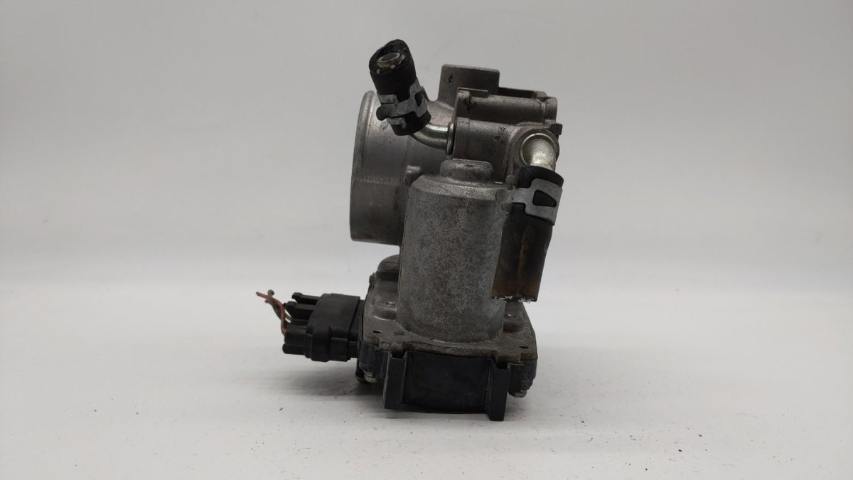 2013-2017 Mitsubishi Outlander Sport Throttle Body P/N:2731 0088 Fits Fits 2013 2014 2015 2016 2017 OEM Used Auto Parts - Oe