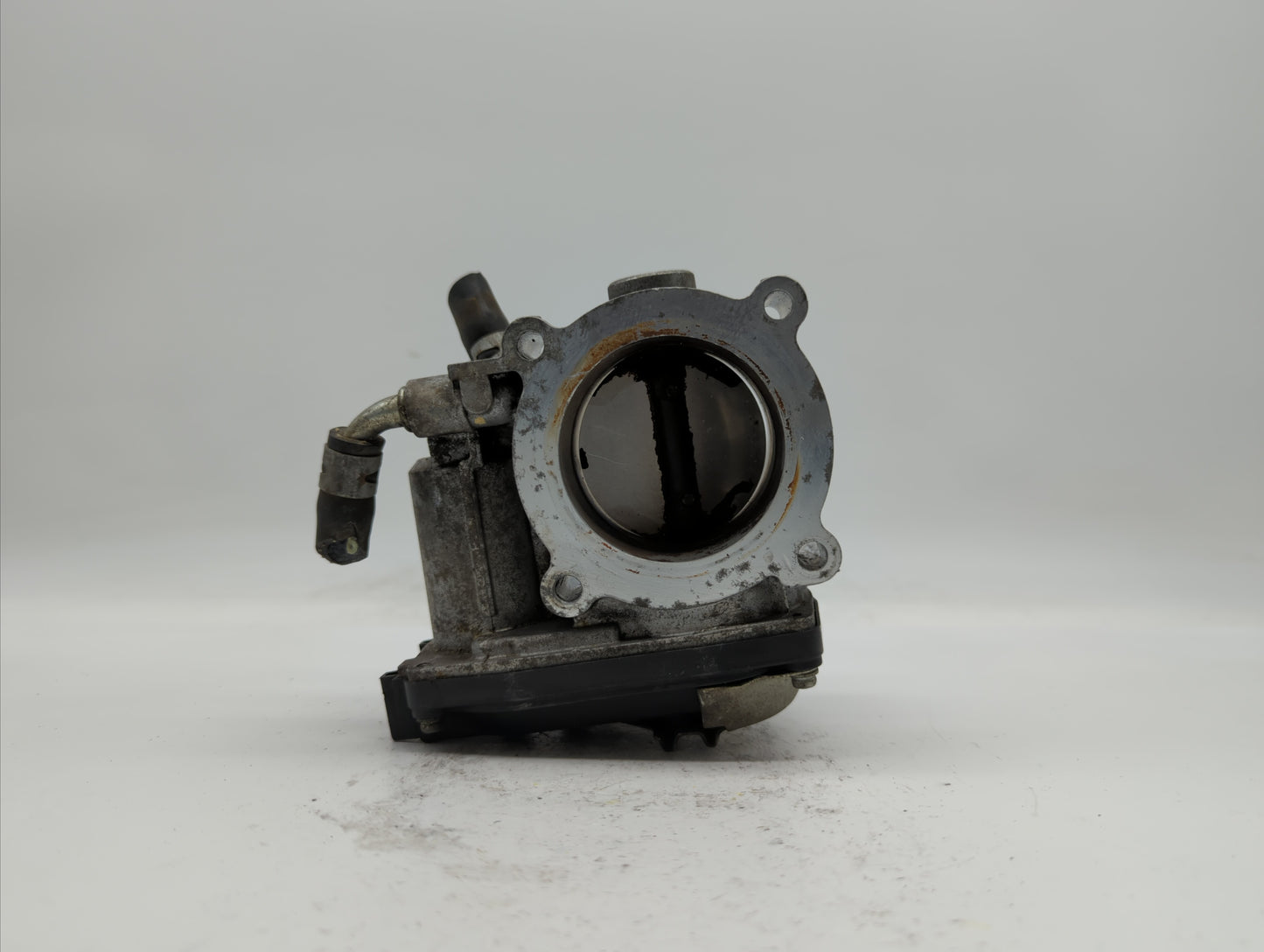 2013 Mitsubishi Outlander Sport Throttle Body P/N:4909 0888 2731 0088 Fits OEM Used Auto Parts - Oemusedautoparts1.com