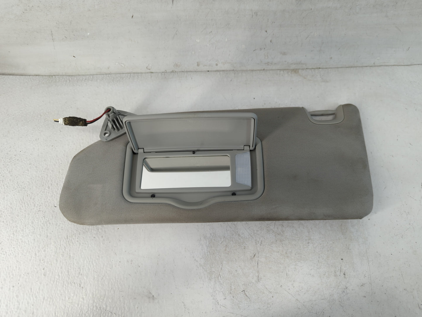 2013-2015 Mitsubishi Outlander Sport Sun Visor Shade Replacement Driver Left Mirror Fits Fits 2013 2014 2015 OEM Used Auto P