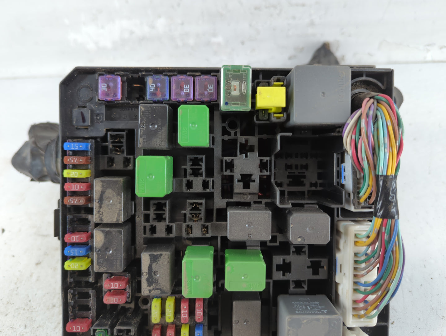 2012-2017 Mitsubishi Outlander Sport Fusebox Fuse Box Panel Relay Module P/N:8565A268 Fits Fits 2012 2013 2014 2015 2016 201