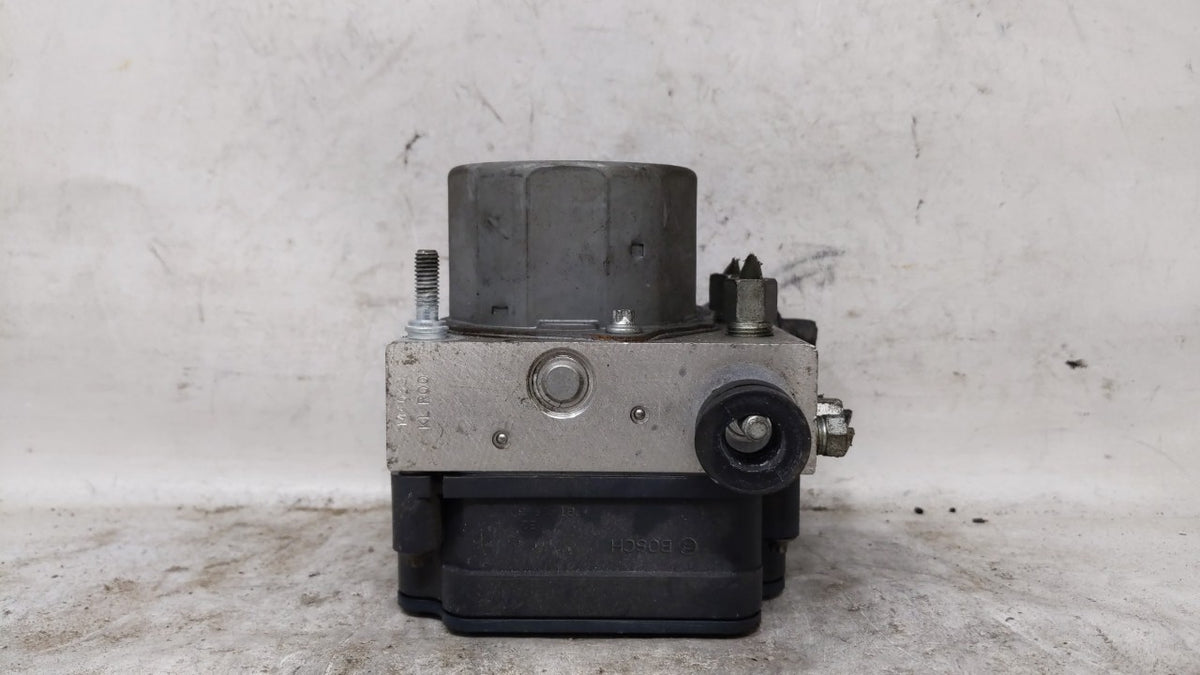 2013-2015 Nissan Altima Anti-Lock Brake ABS Pump Module Actuator OEM P/N:47660 3TA0A Fits Fits 2013 2014 2015 OEM Used Auto 