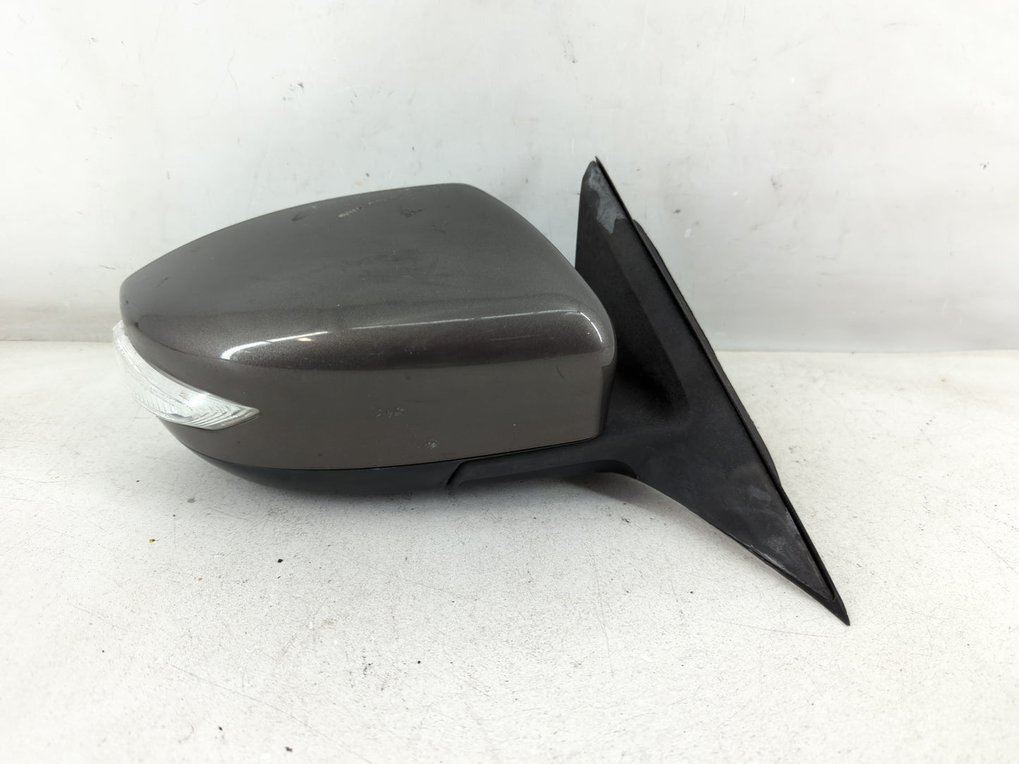 2013-2018 Nissan Altima Passenger Side View Mirror - Right Door Mirror OEM Used - Oemusedautoparts1.com