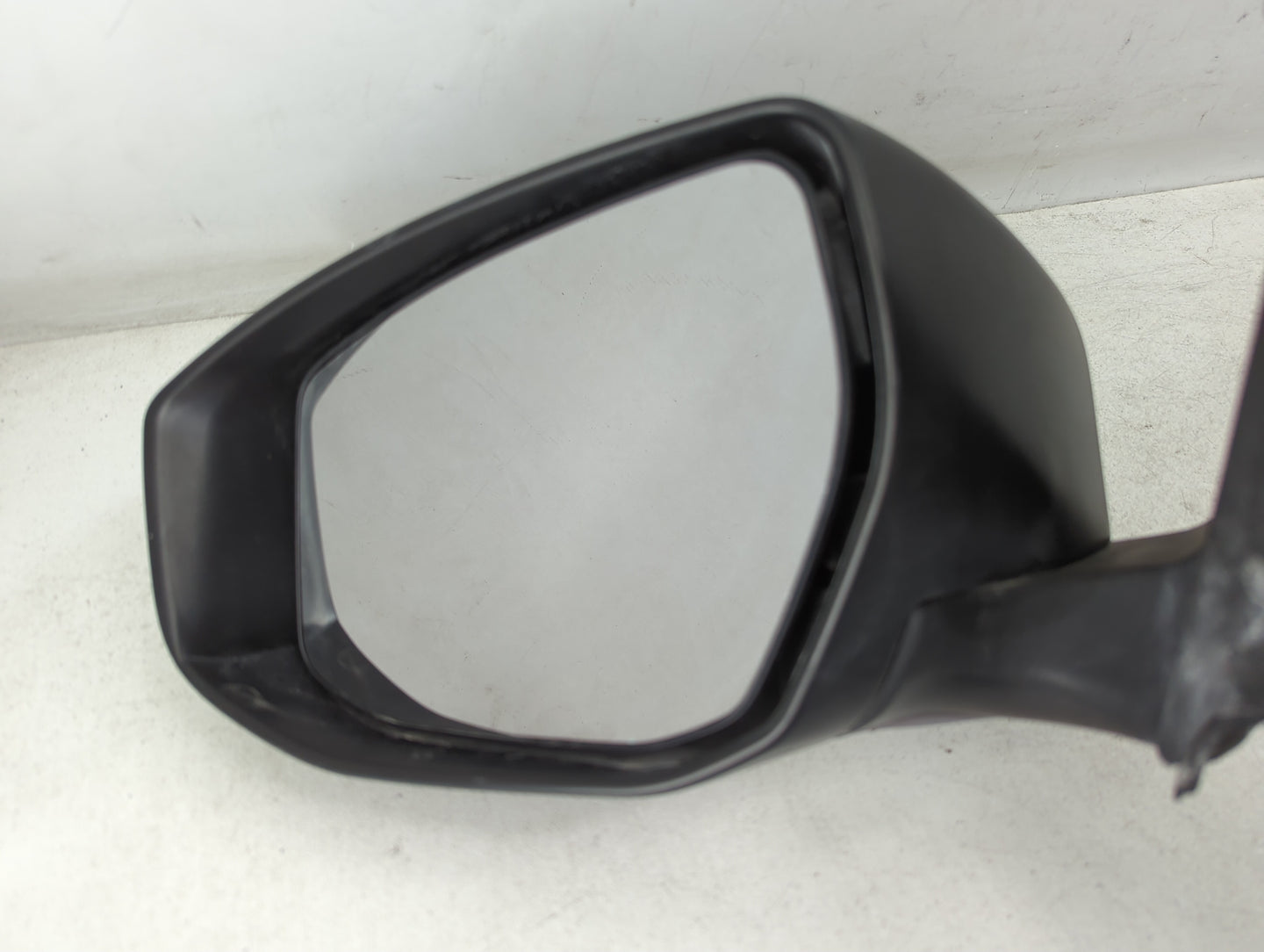 2013-2018 Nissan Altima Driver Side View Mirror - Left Door Mirror OEM Used - Oemusedautoparts1.com