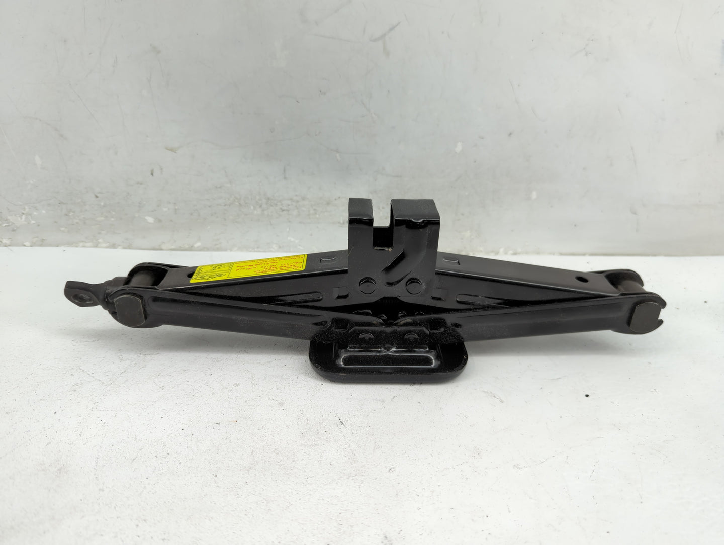 2013 Nissan Altima Spare Scissor Car Jack - Oemusedautoparts1.com