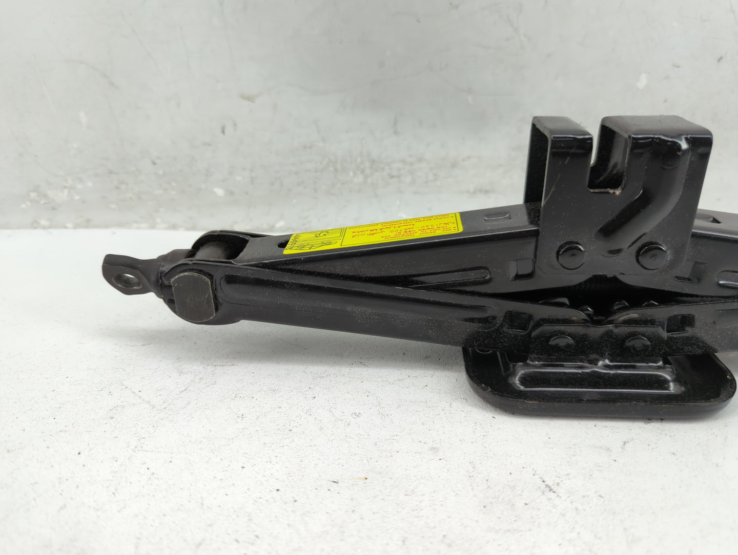 2013 Nissan Altima Spare Scissor Car Jack - Oemusedautoparts1.com