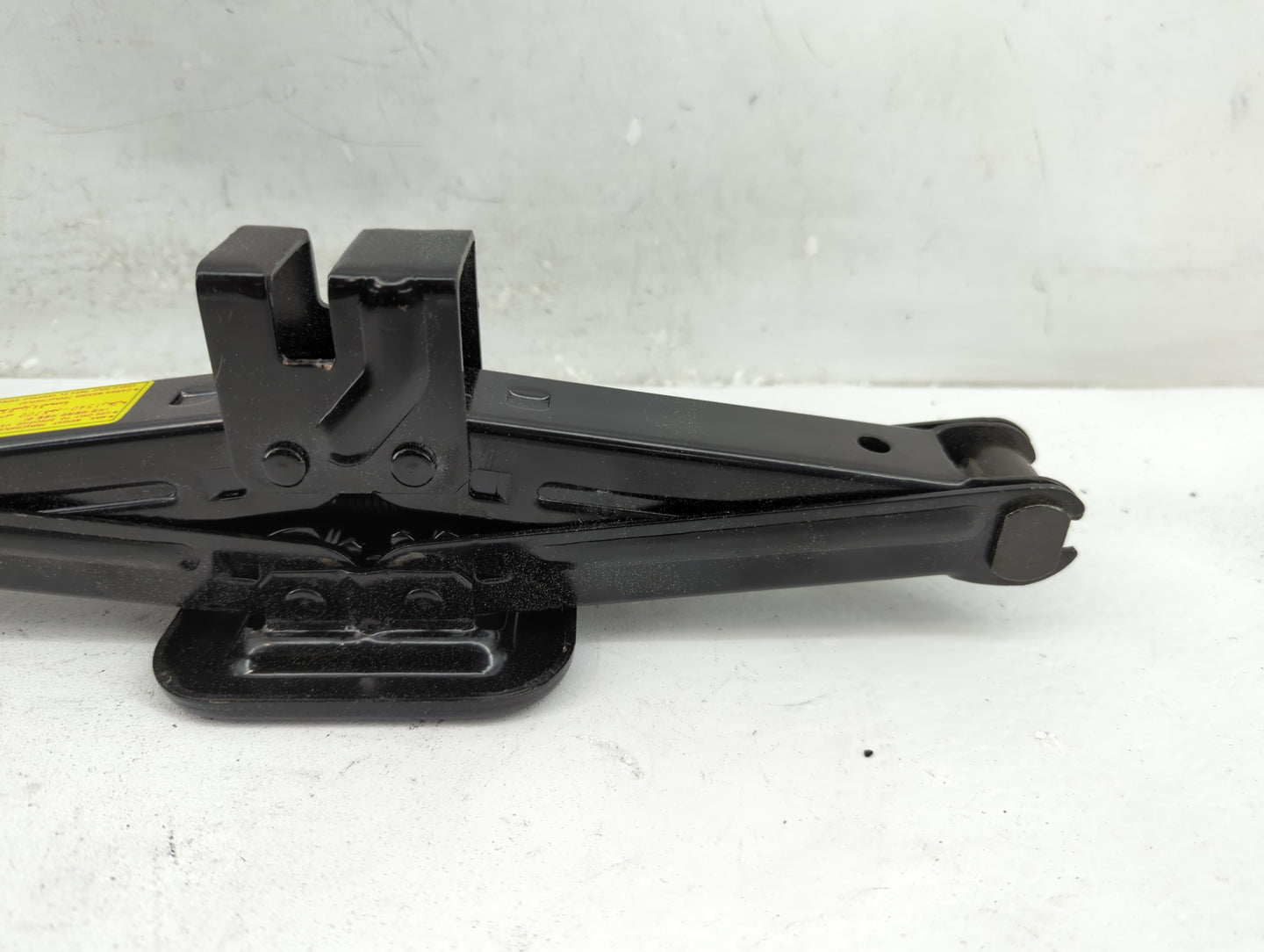2013 Nissan Altima Spare Scissor Car Jack - Oemusedautoparts1.com